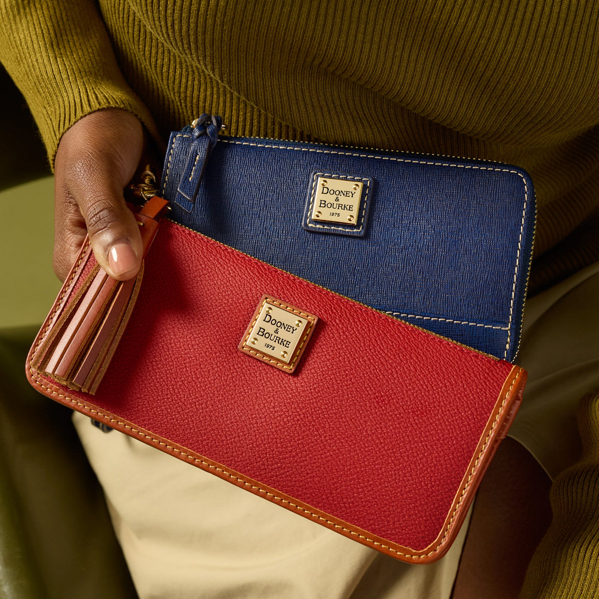 Pochette Dooney & Bourke Casey Grain, Borsa Da Donna Con Tracolla Regolabile, Chiusura Magnetica, Pelle Grain