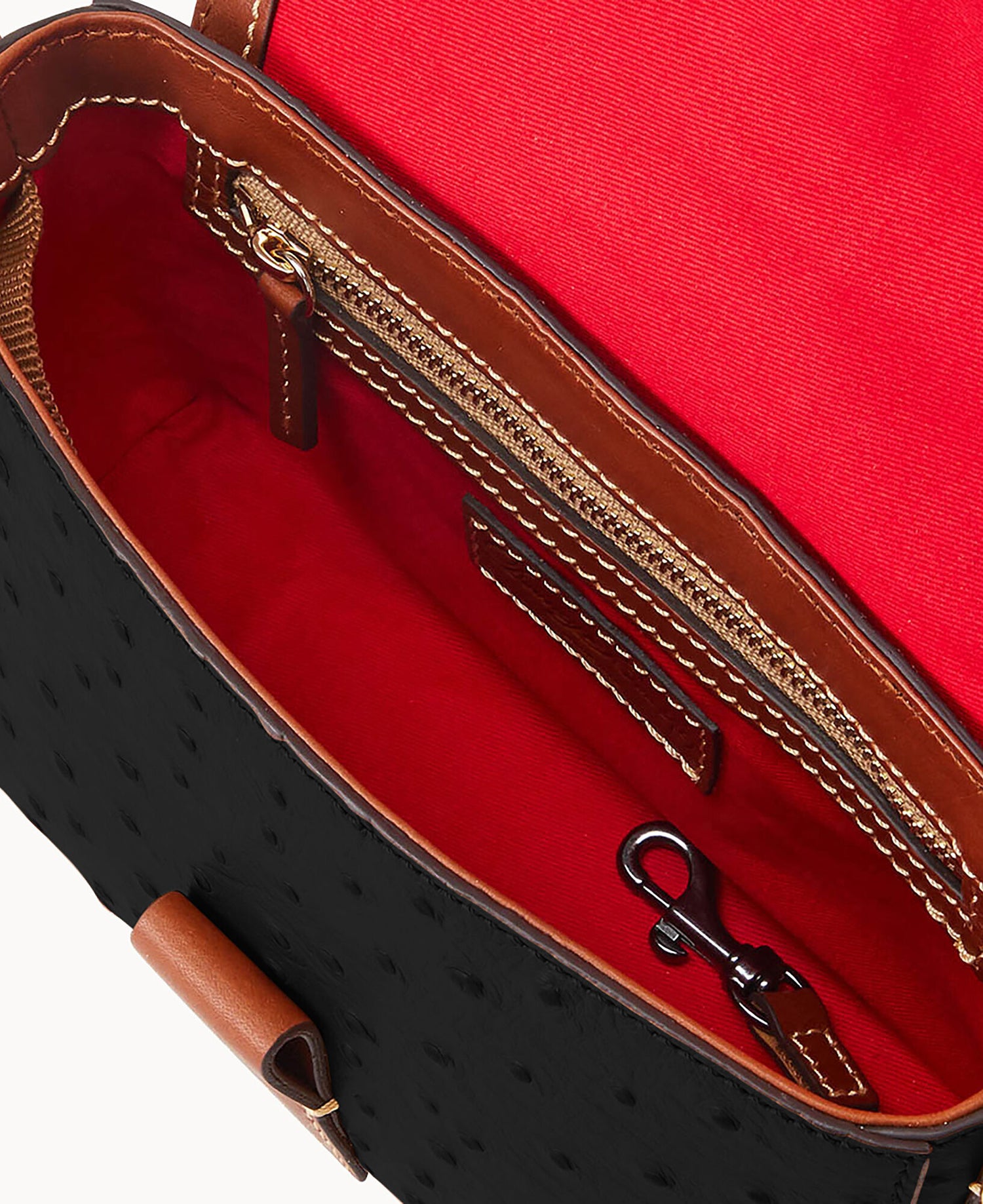 B1366D_OTBLPAKR_ALT2