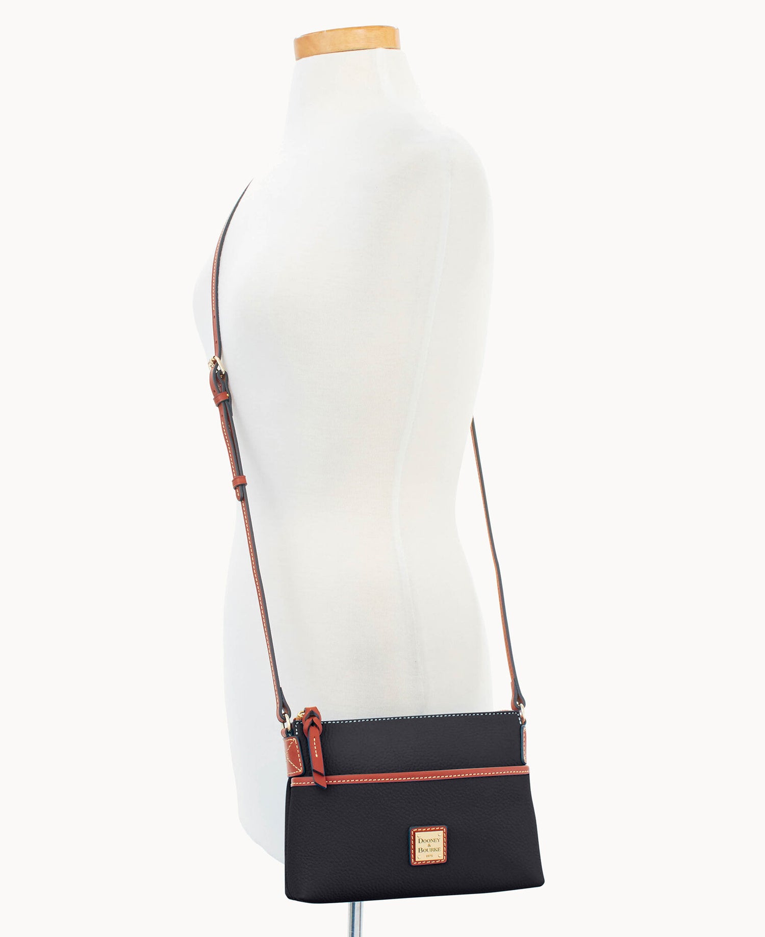 B0018G_AWBLPATN_ALT4