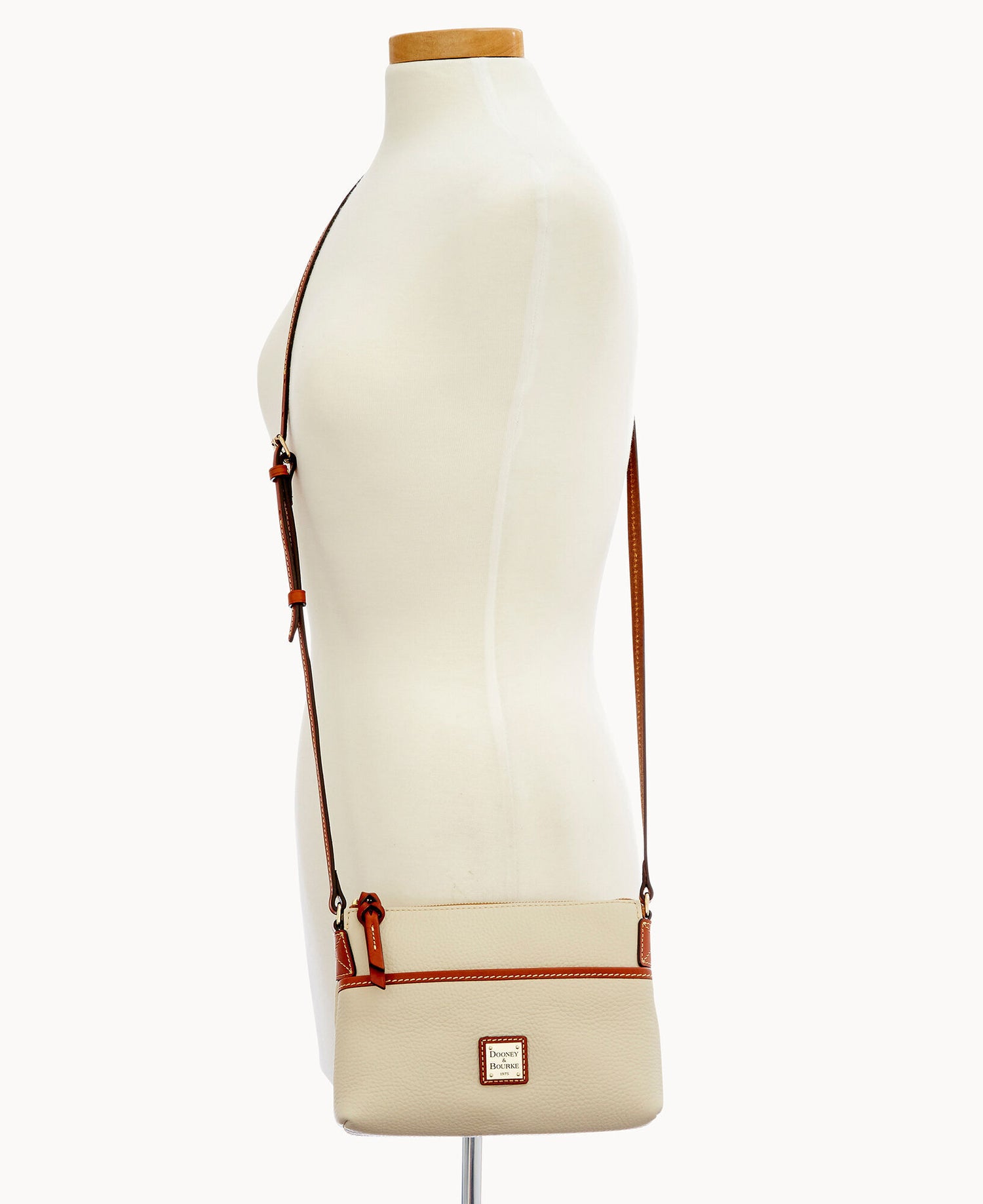 B0018G_AWBOPATN_ALT4