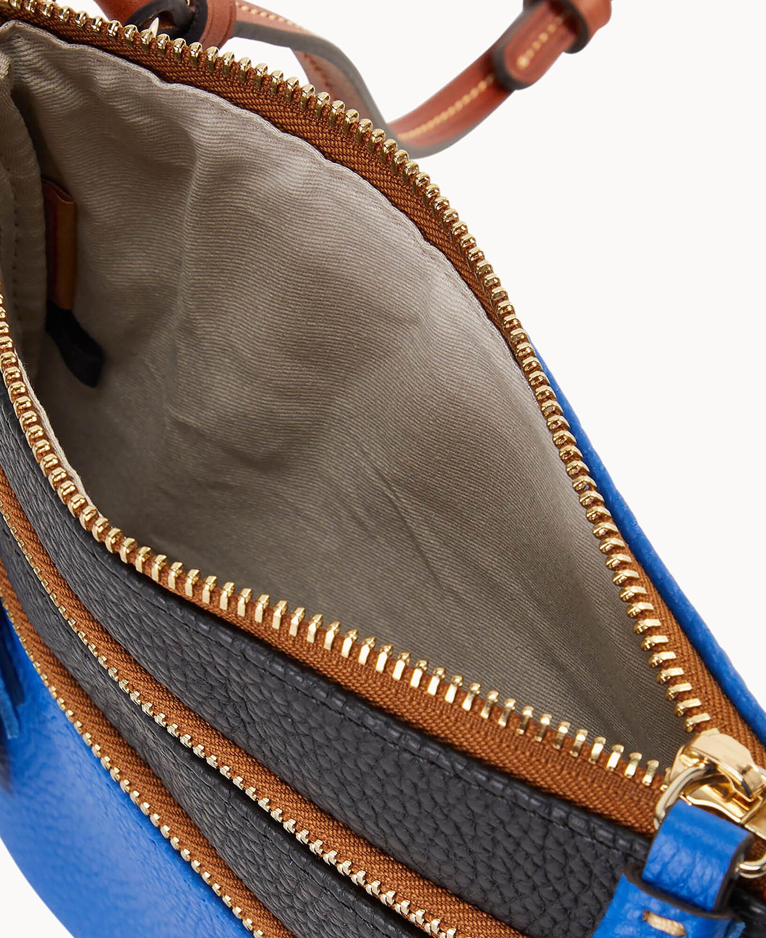 B0298G_3XFBPABLCOLT_ALT2