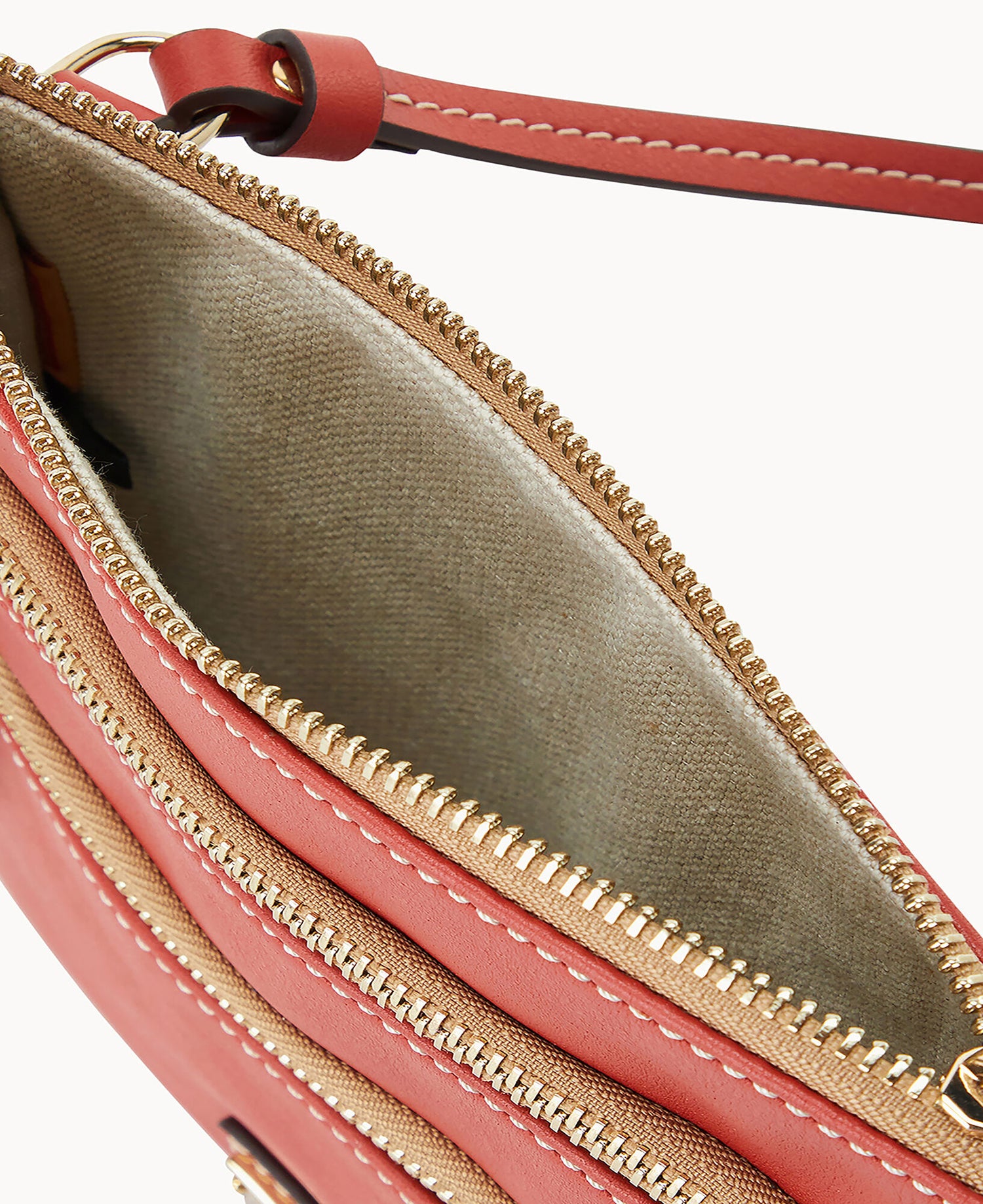 B0298G_XGBKXGBK0002_ALT2