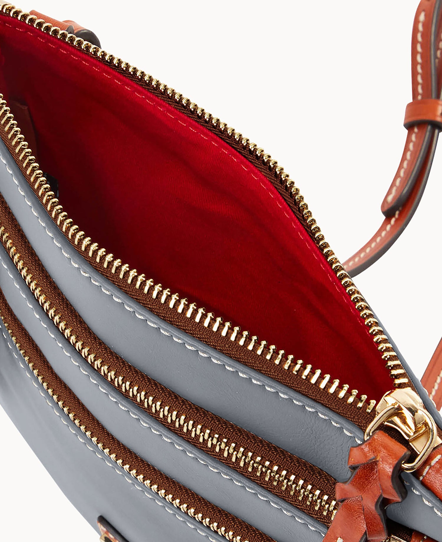 B0298G_XGDYPATN_ALT2