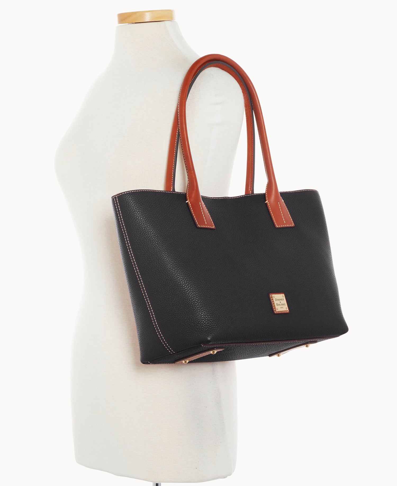 B0567G_AWBLPATN_ALT4