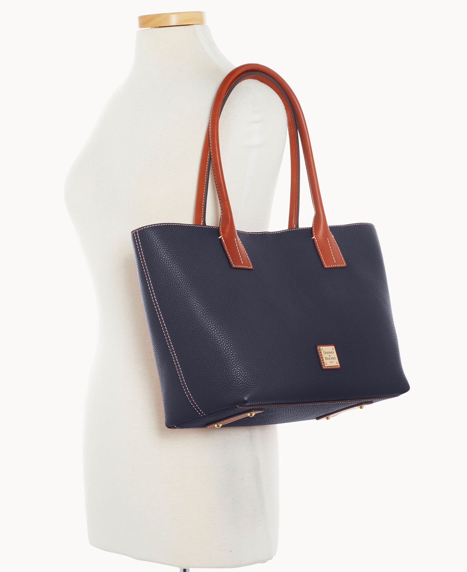 B0567G_AWMDPATN_ALT4