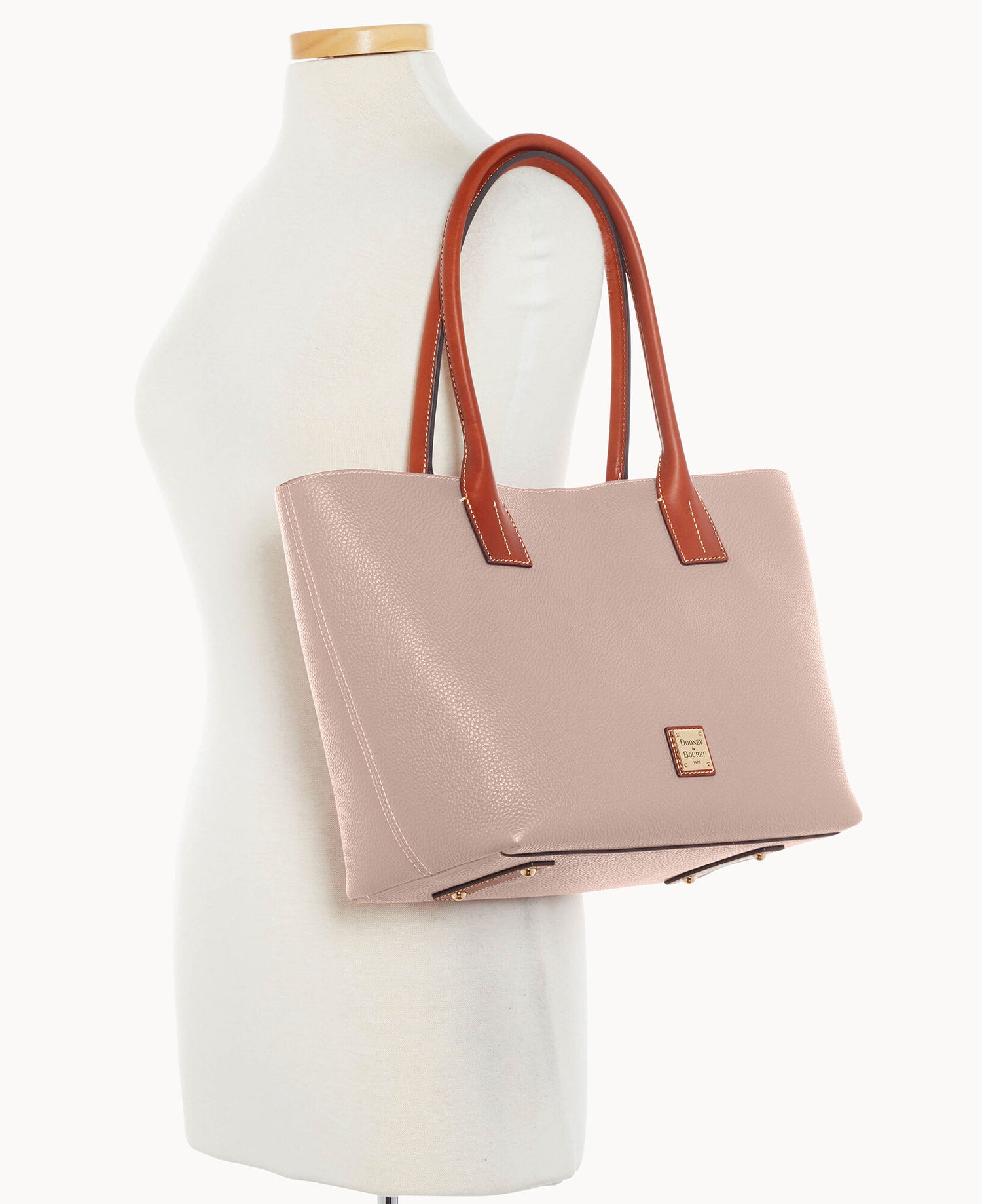 B0567G_AWOYPATN_ALT4