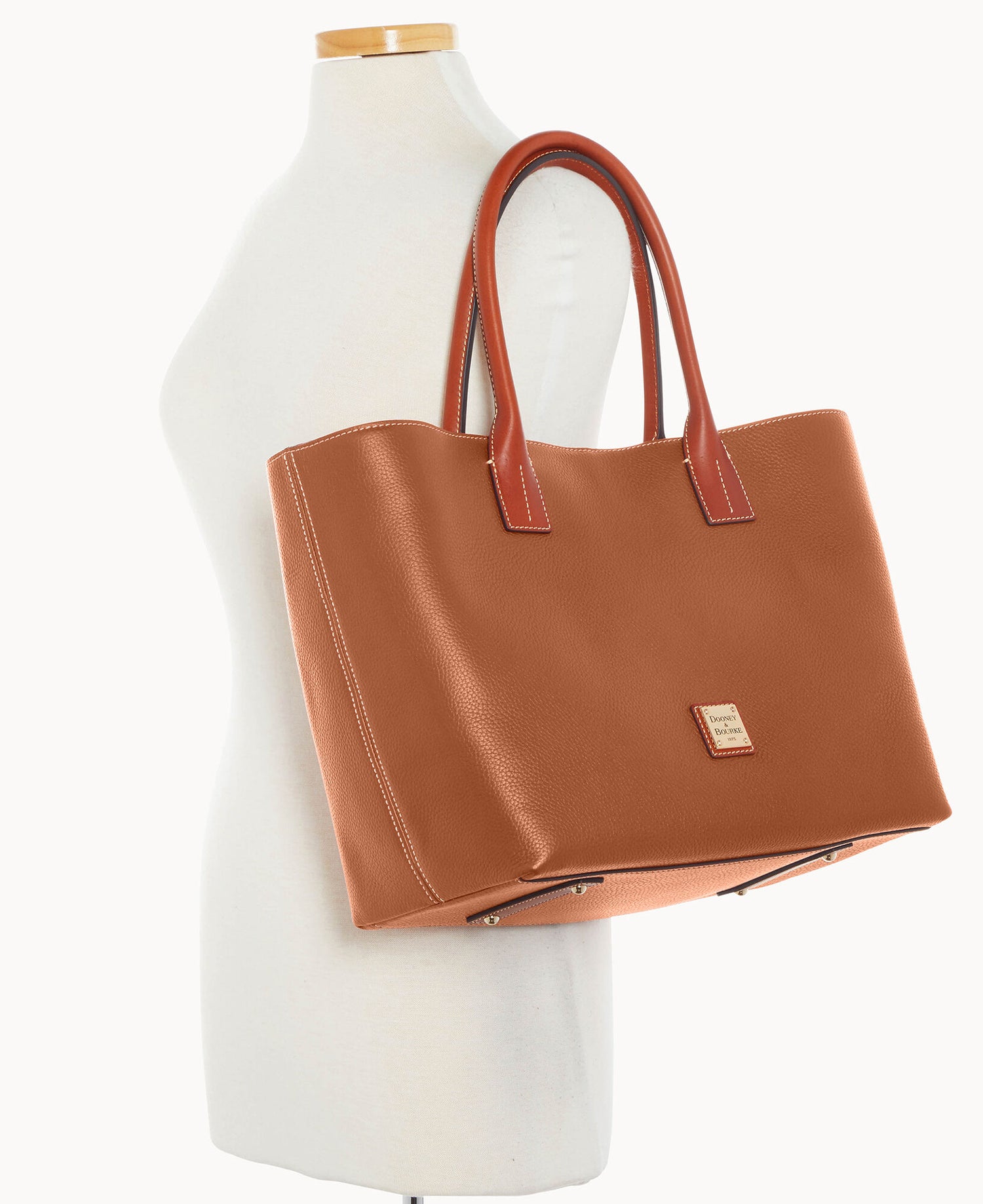 B0569G_AWCAPATN_ALT4