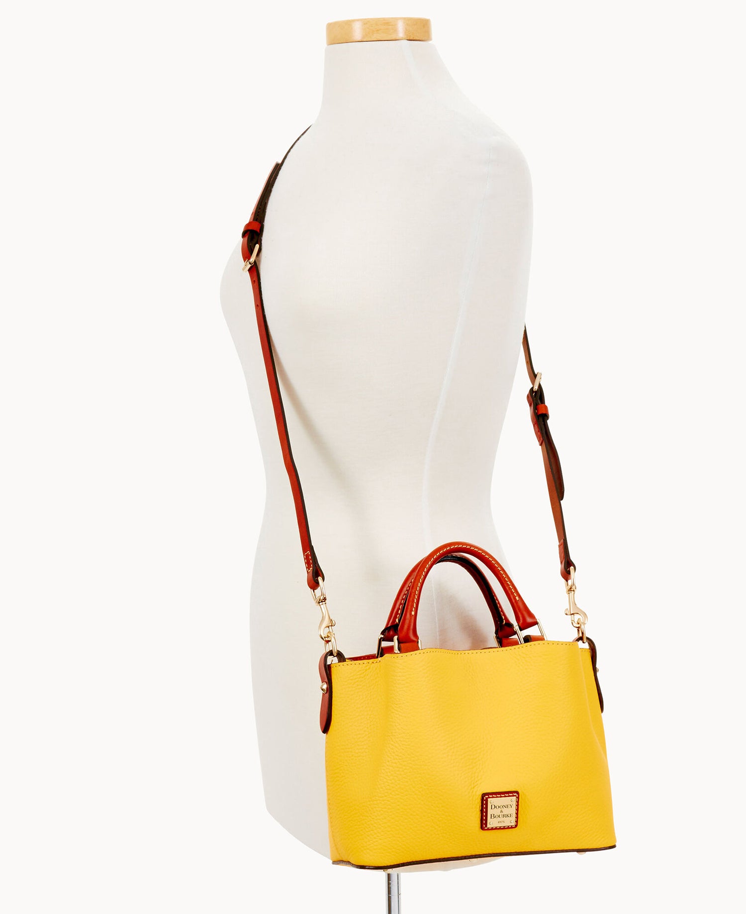 B0736G_AWZJPATNO000_ALT4