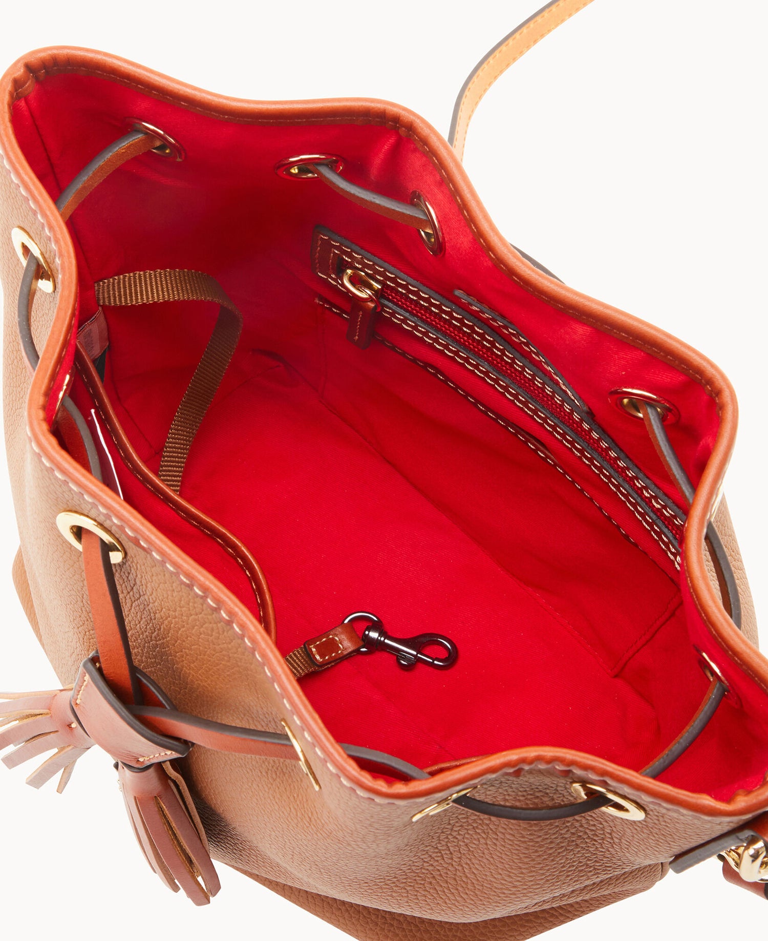 B0783G_AWCAPATN_ALT2