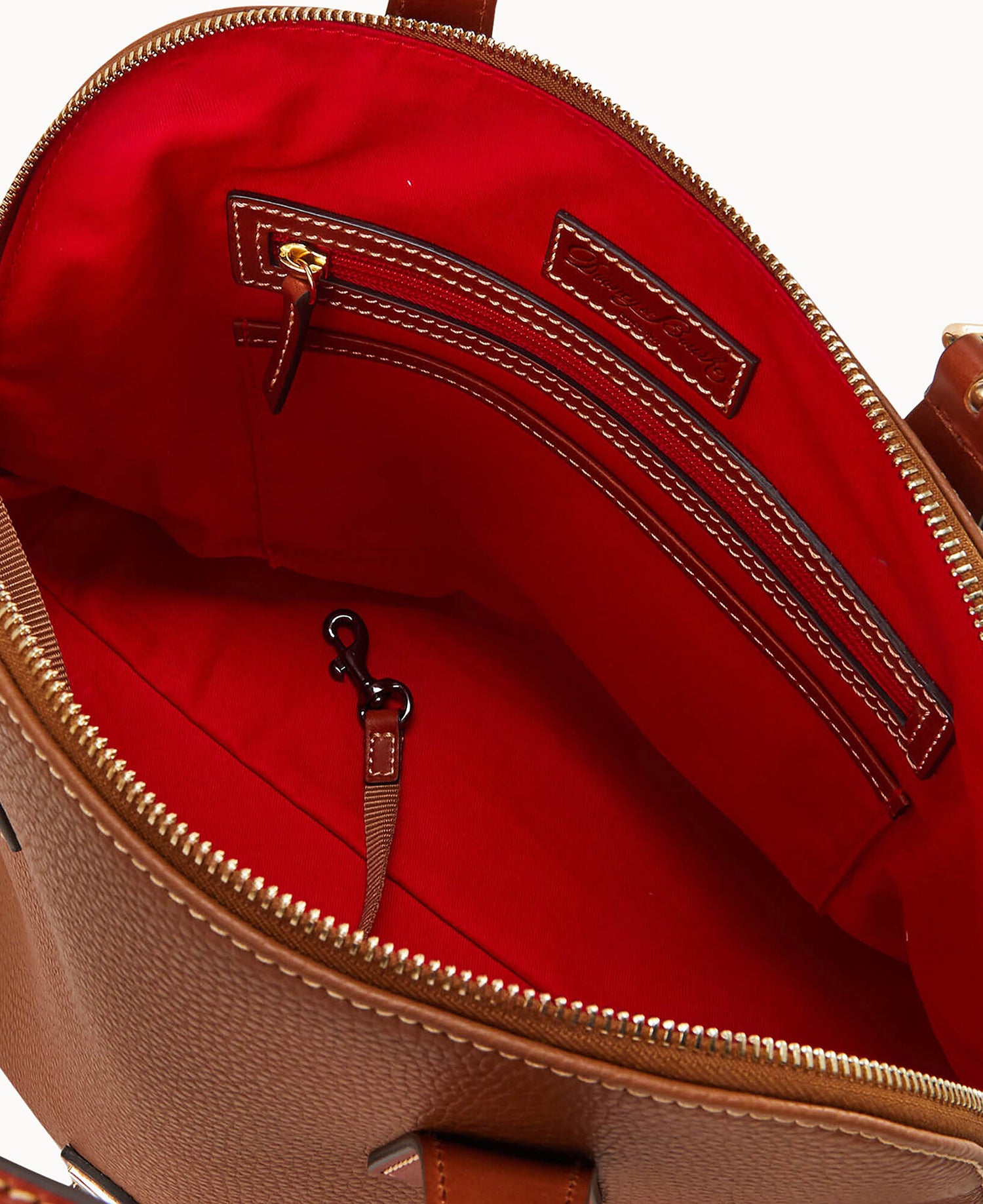 B0795G_AWCAPATN_ALT2