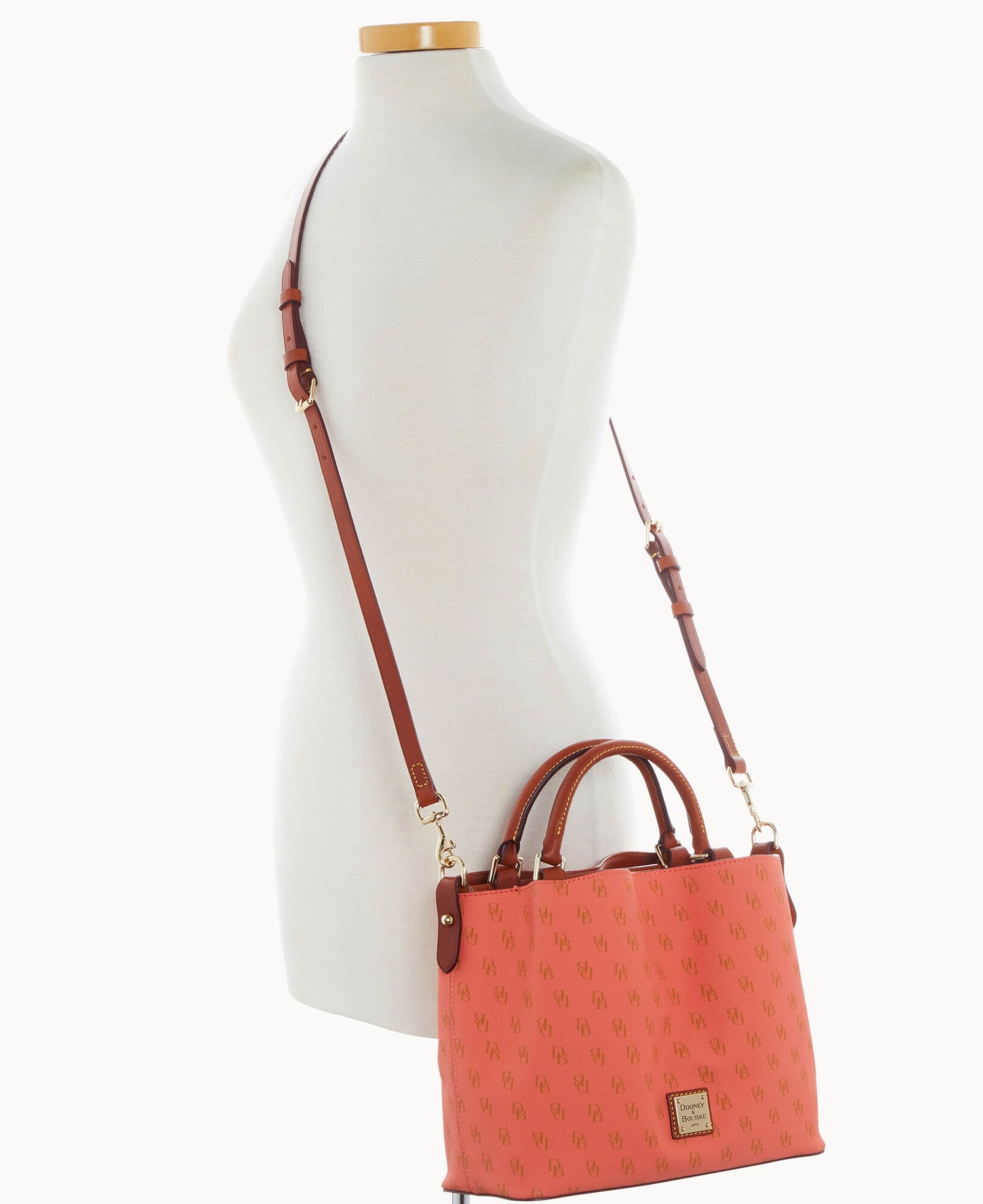 B0946G_NGCRPATN_ALT4