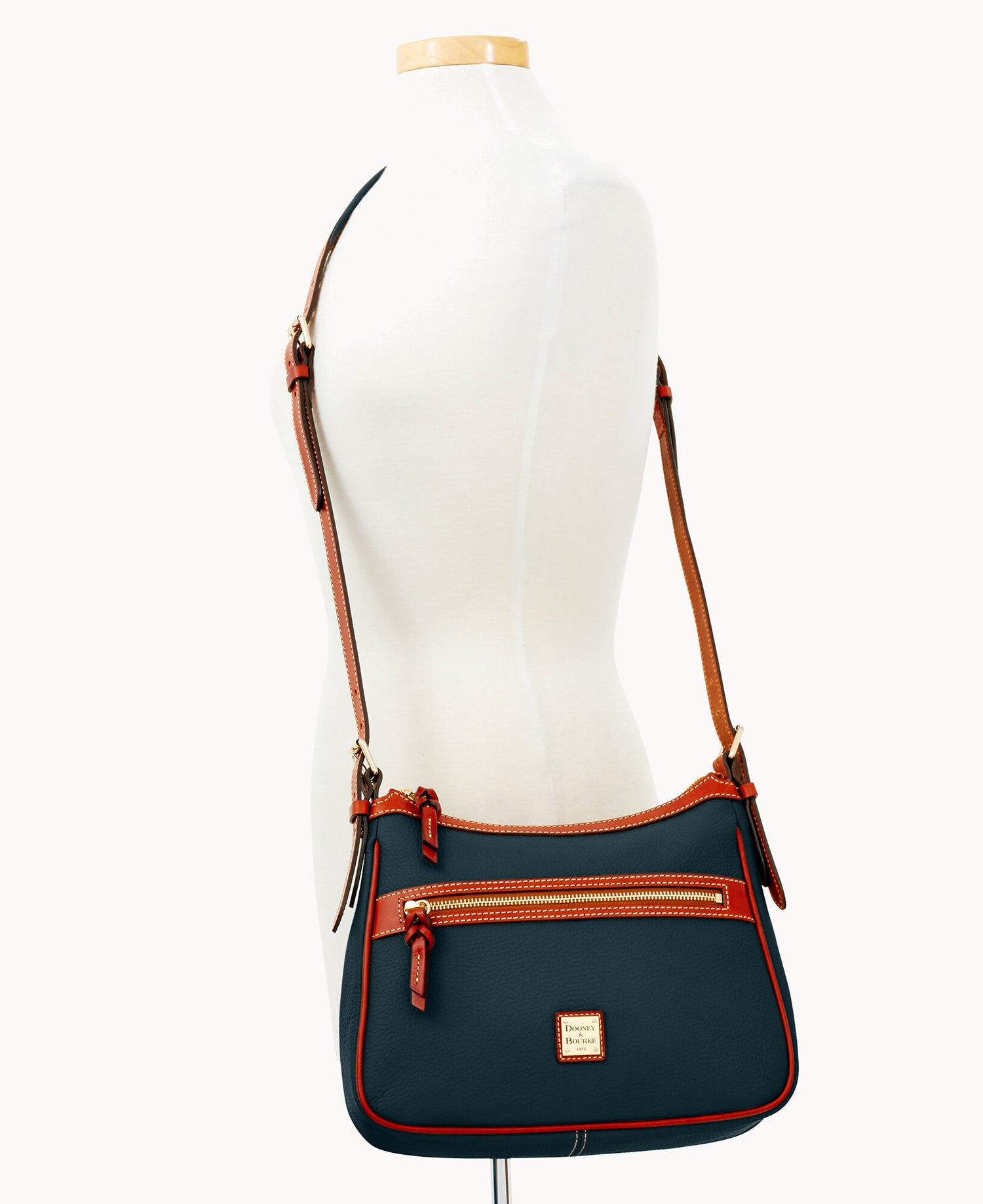 B1137G_AWBLPATN_ALT4