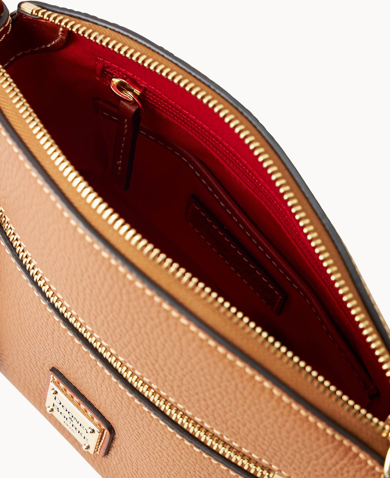 Pebble Grain Domed Crossbody – ILoveDooney