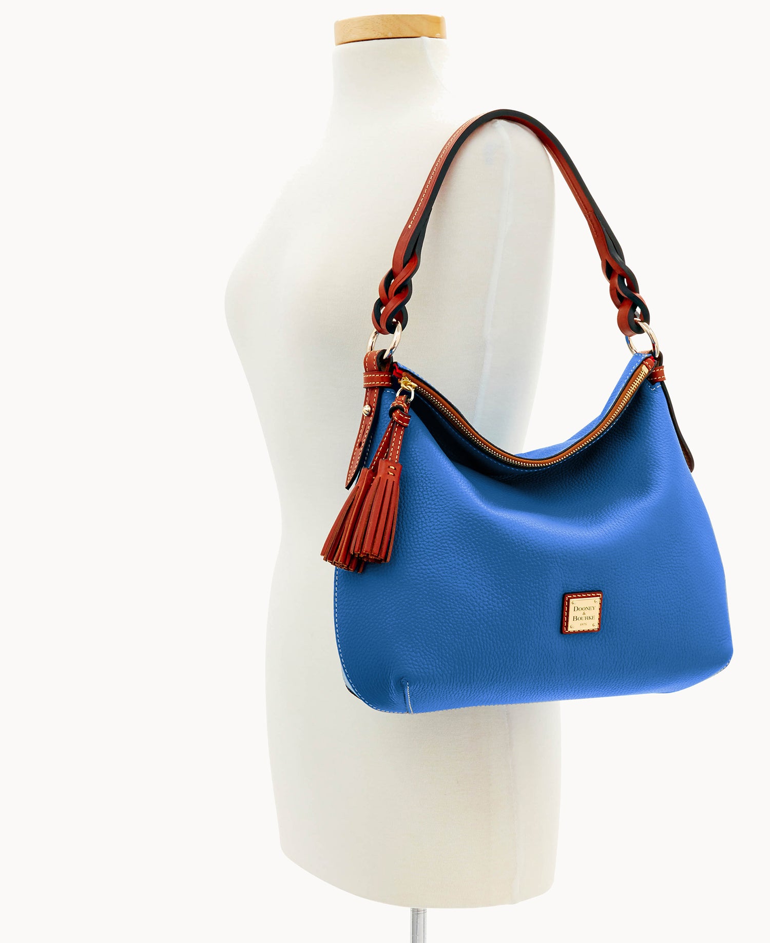 Pebble Grain Twist Strap Hobo