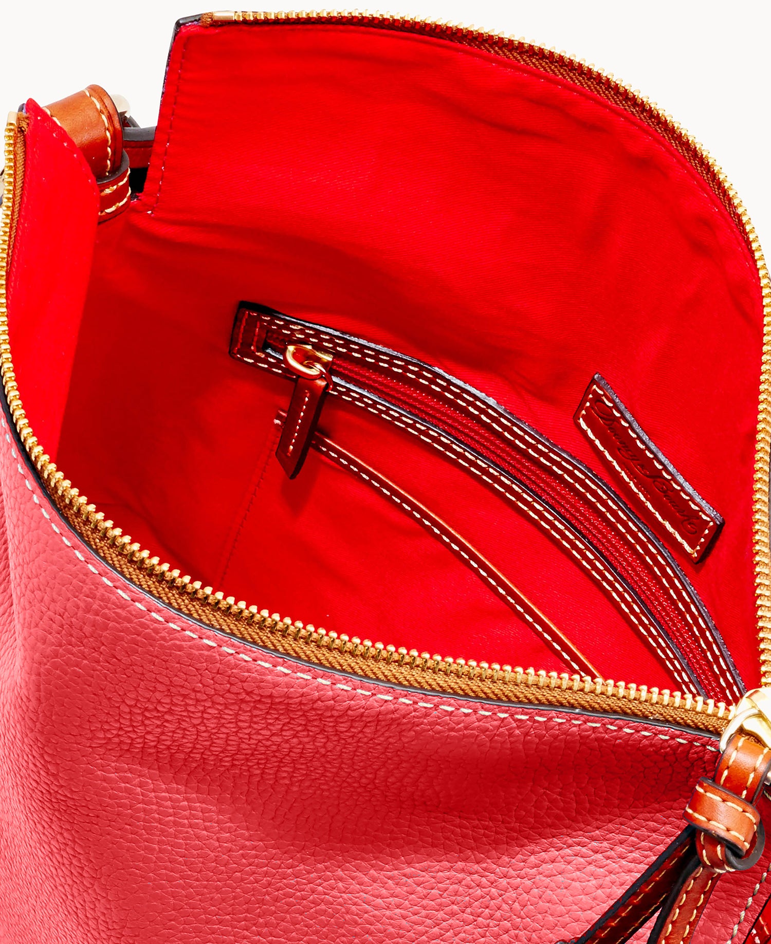Pebble Grain Twist Strap Hobo