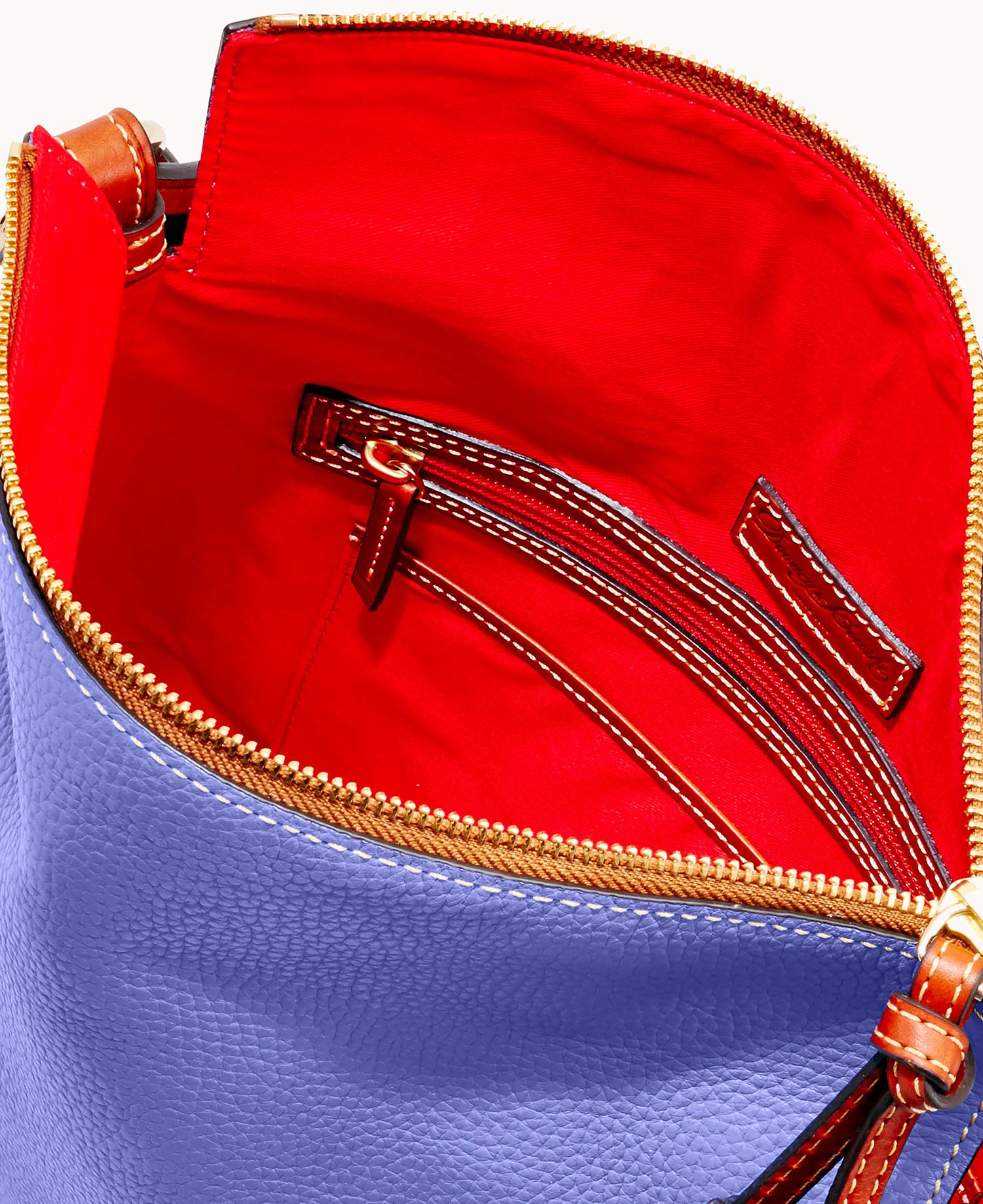 Pebble Grain Twist Strap Hobo