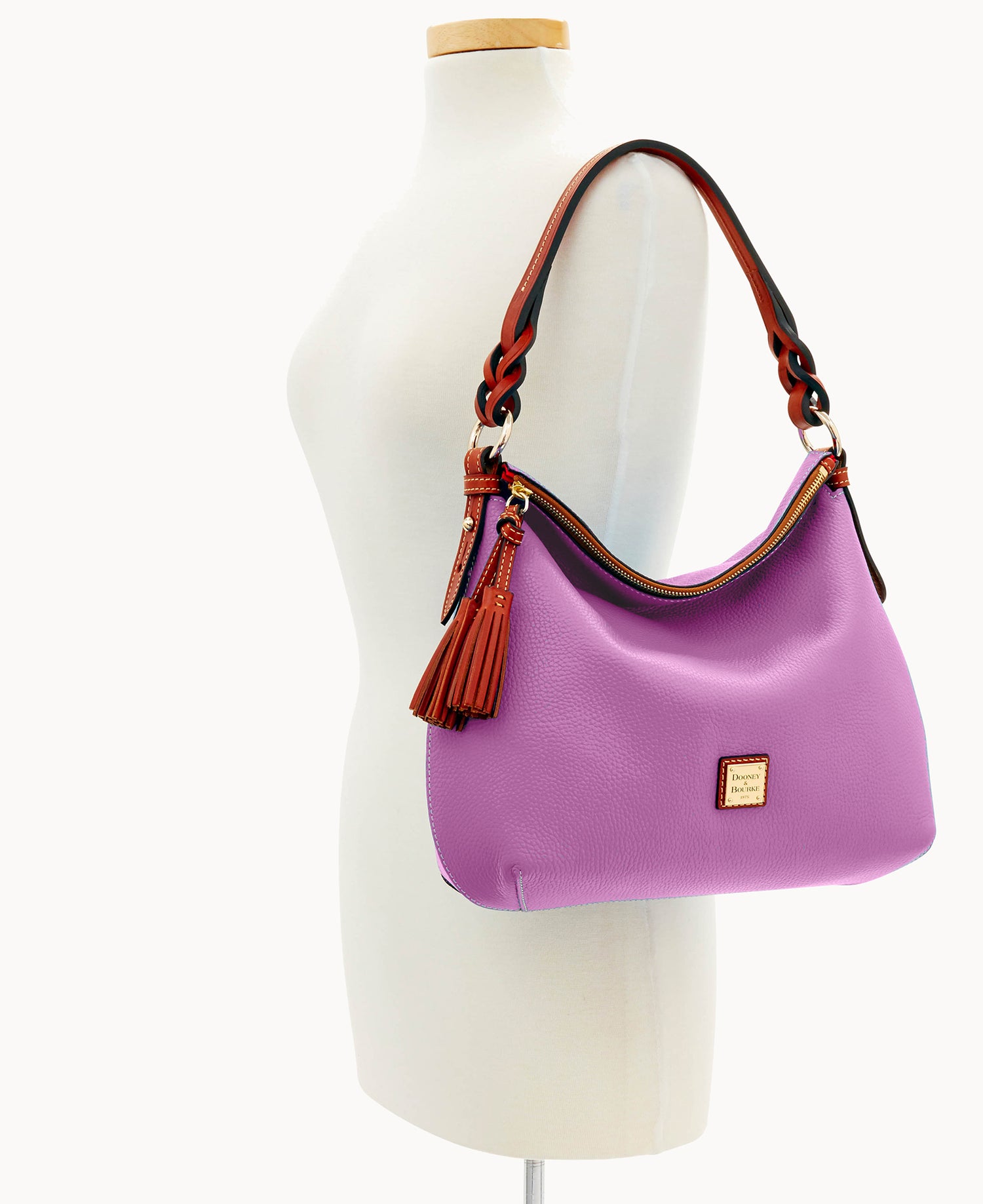 Pebble Grain Twist Strap Hobo