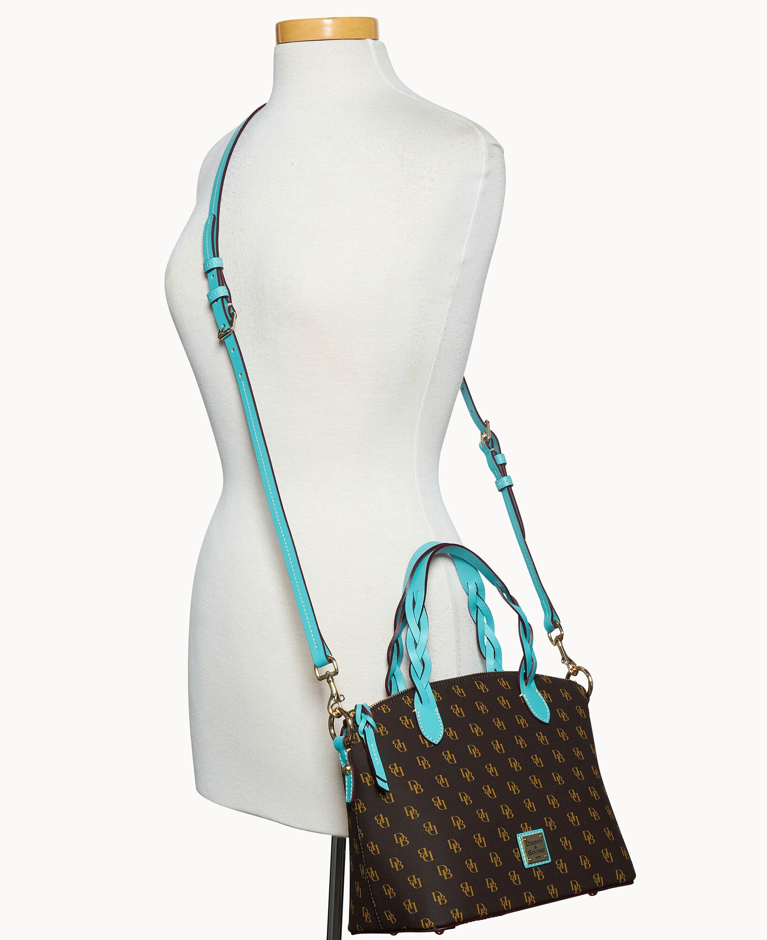 B1592G_NGBMPAAQ_ALT4