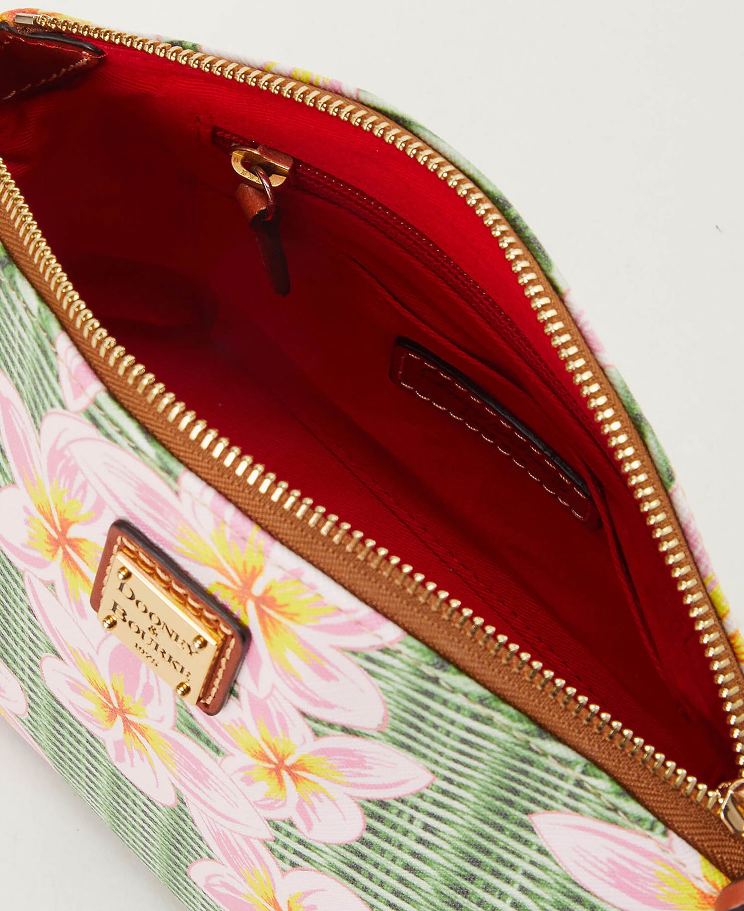 B1696G_3B9YPATN_ALT2