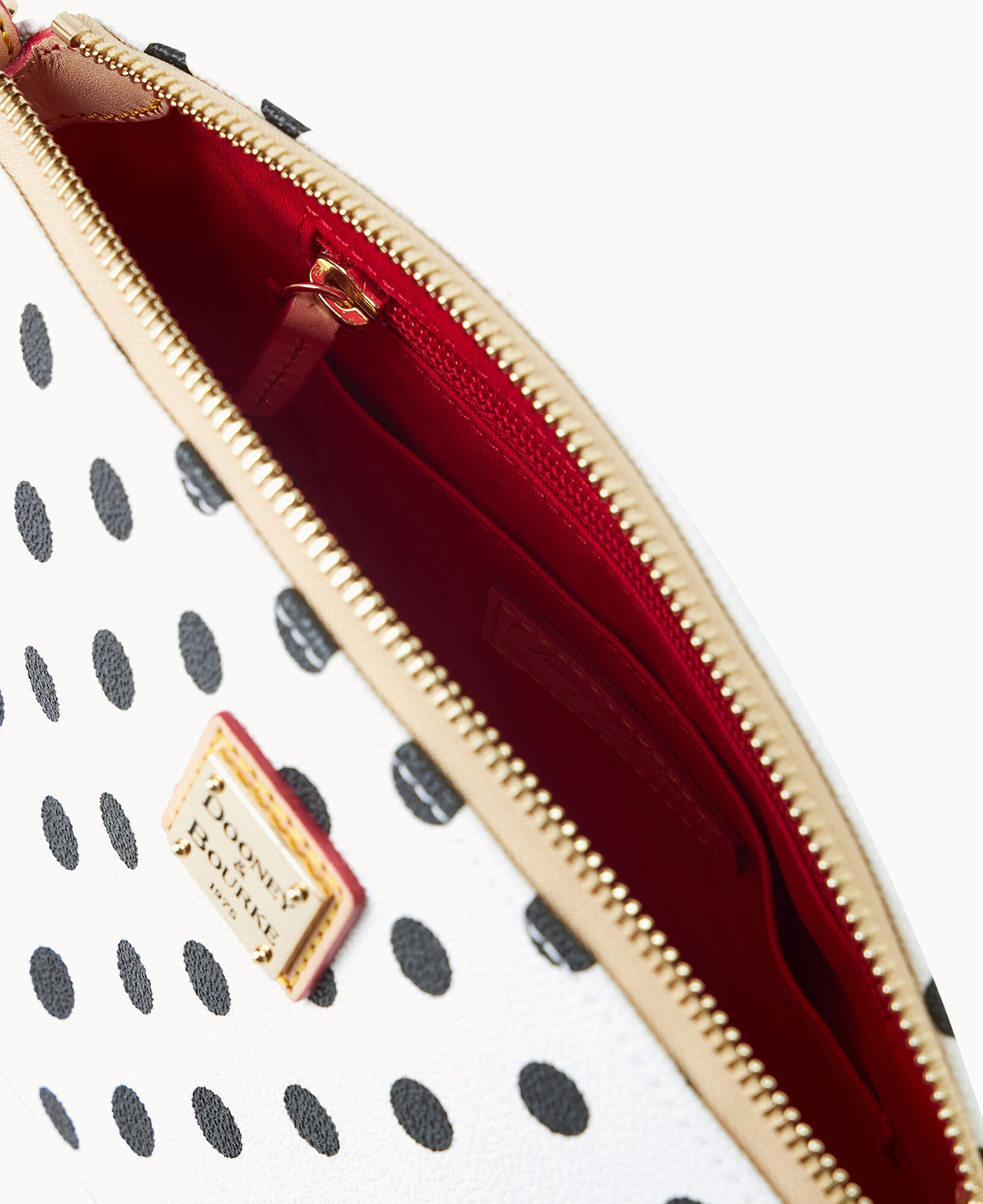 B1696G_PK4YSVNA_ALT2