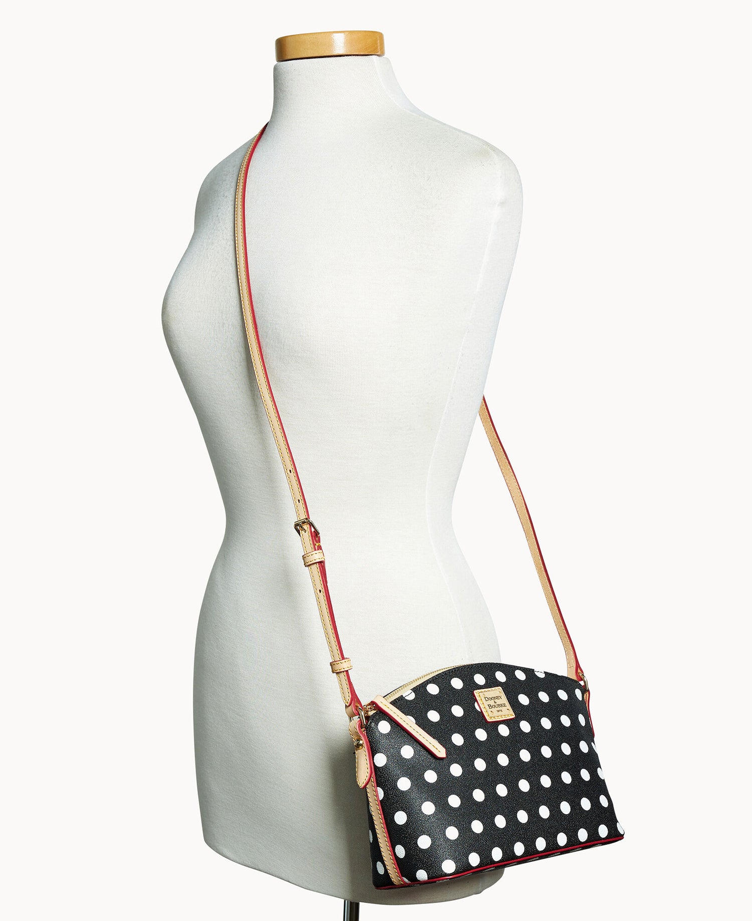 B1696G_PKBLSVNA_ALT4