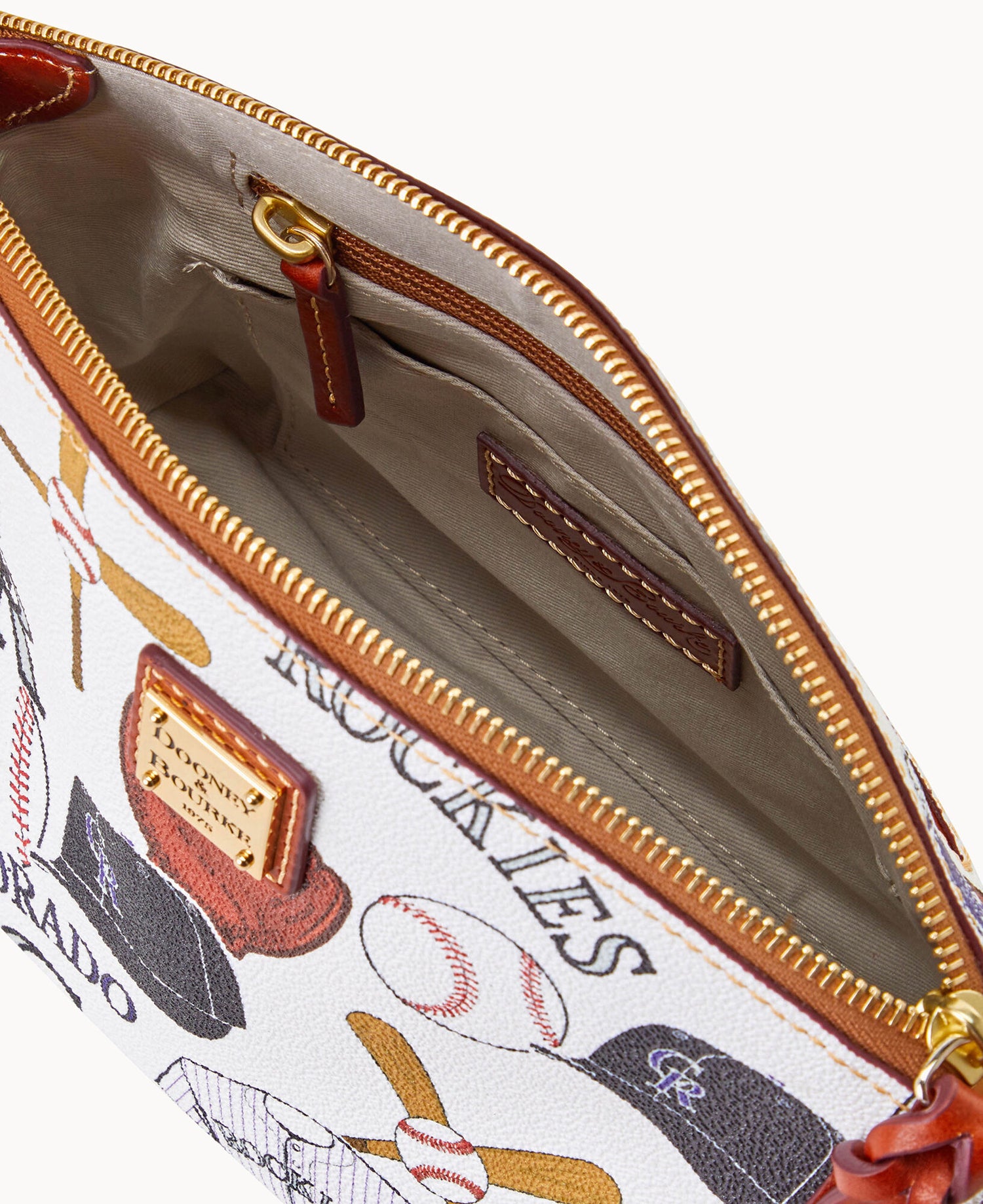 B1696G_QUMWPATNROKI_ALT2