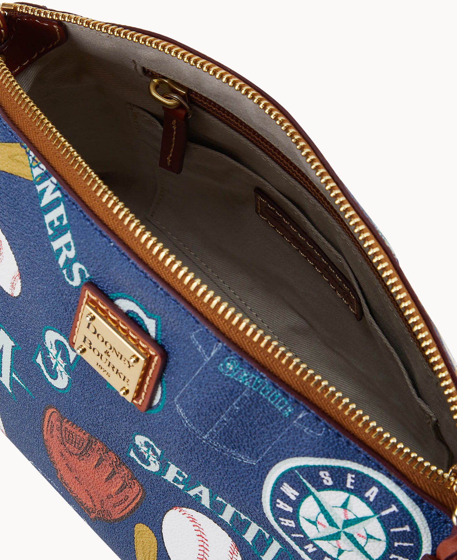 B1696G_QUNVPATNMRNR_ALT2