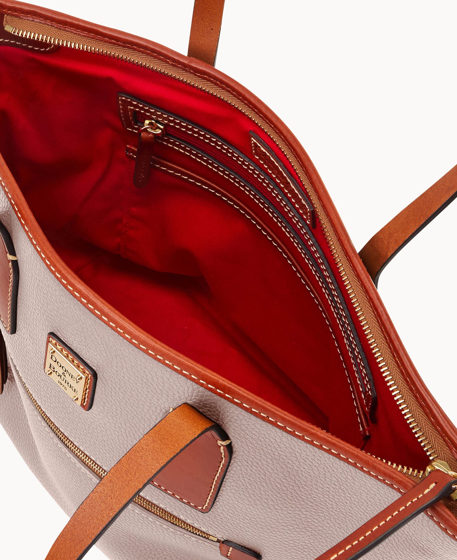 B1852G_AWOYPATN_ALT2