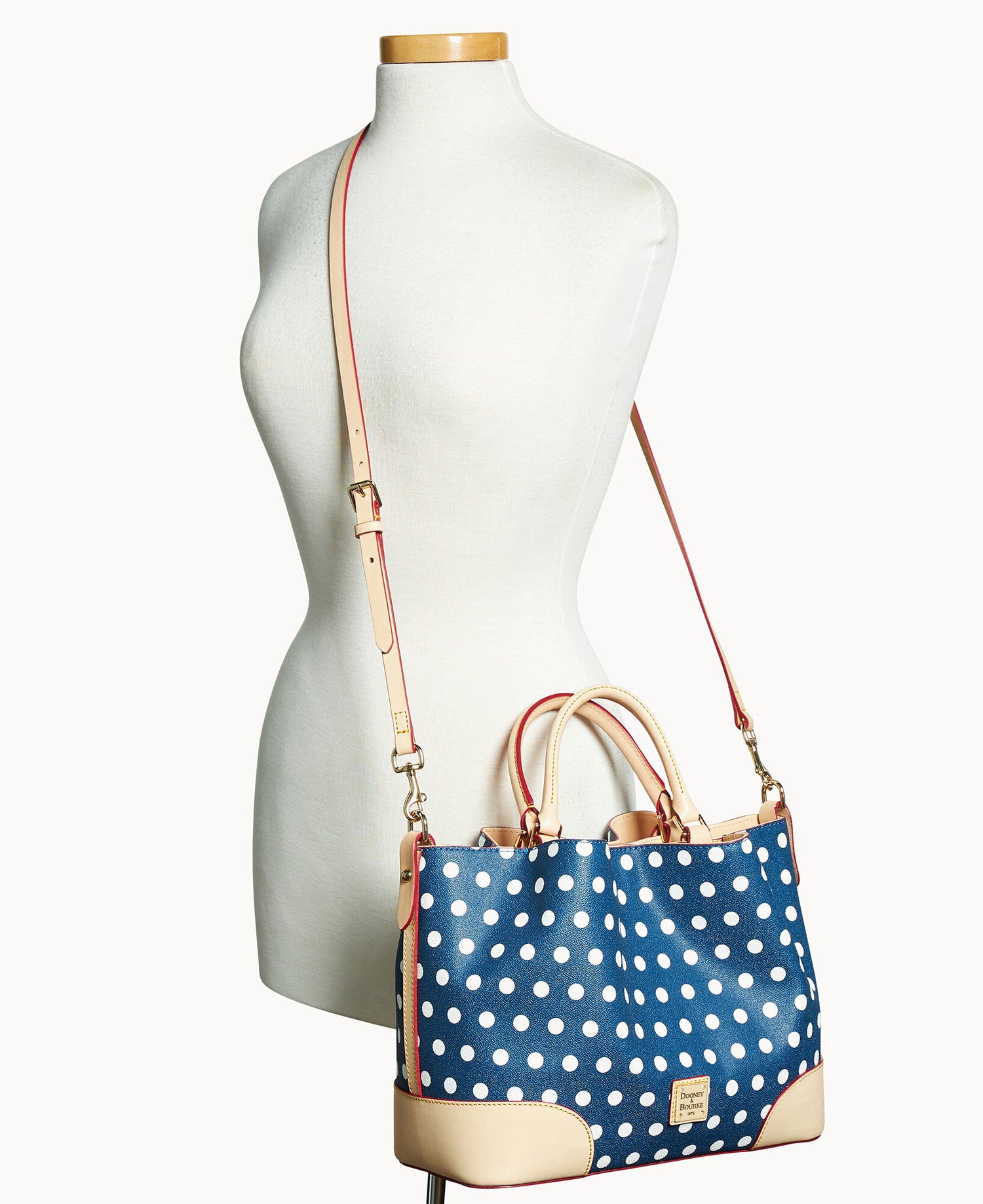 B1905G_PKNVSVNA_ALT4