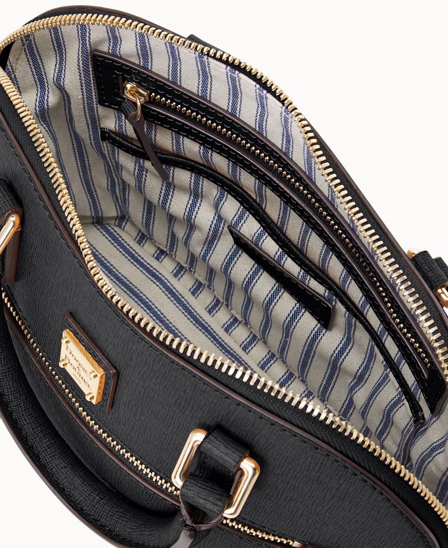 B1912G_SIBLSIBL0002_ALT2