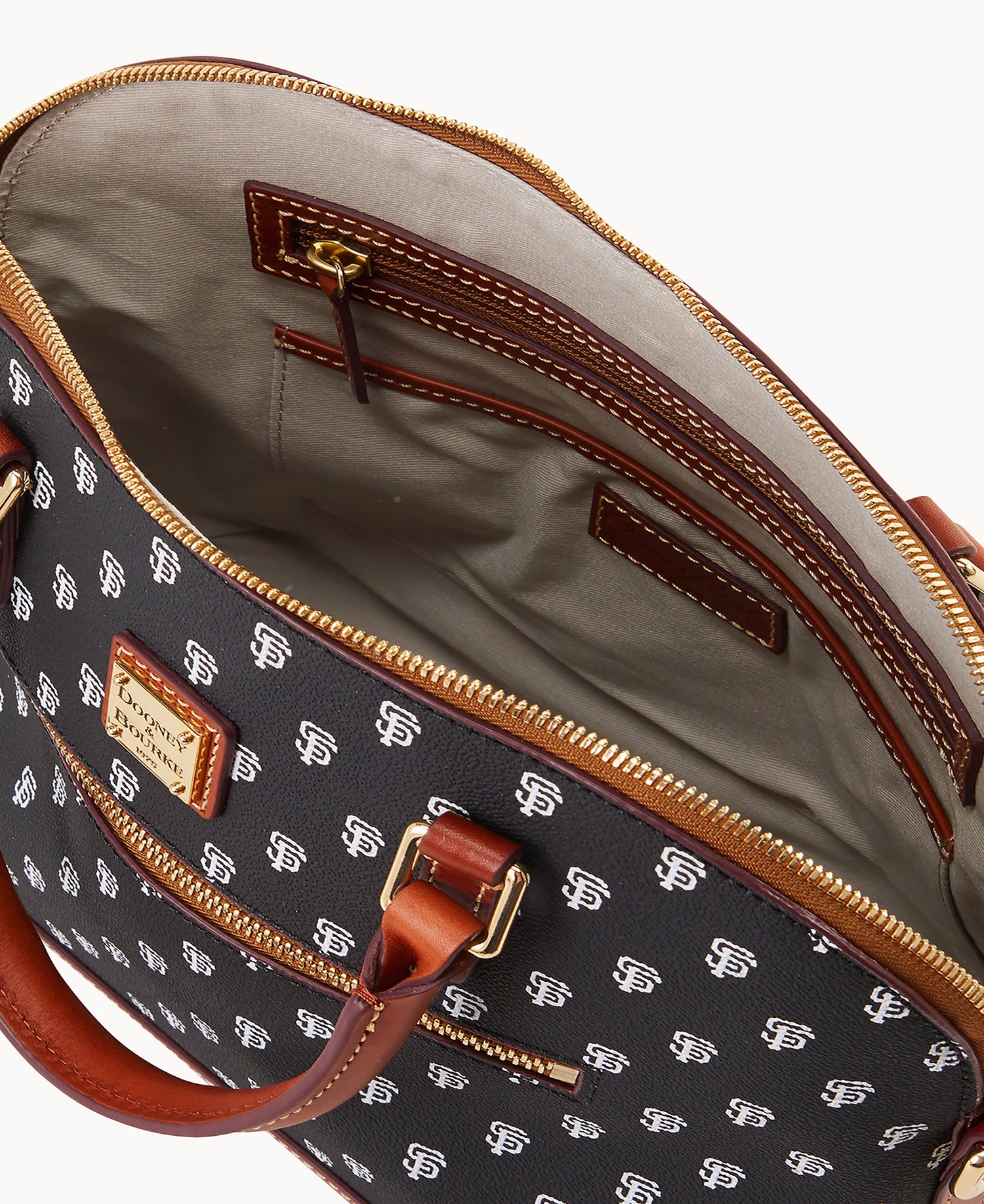 B1914G_MJBLPATNGINT_ALT2