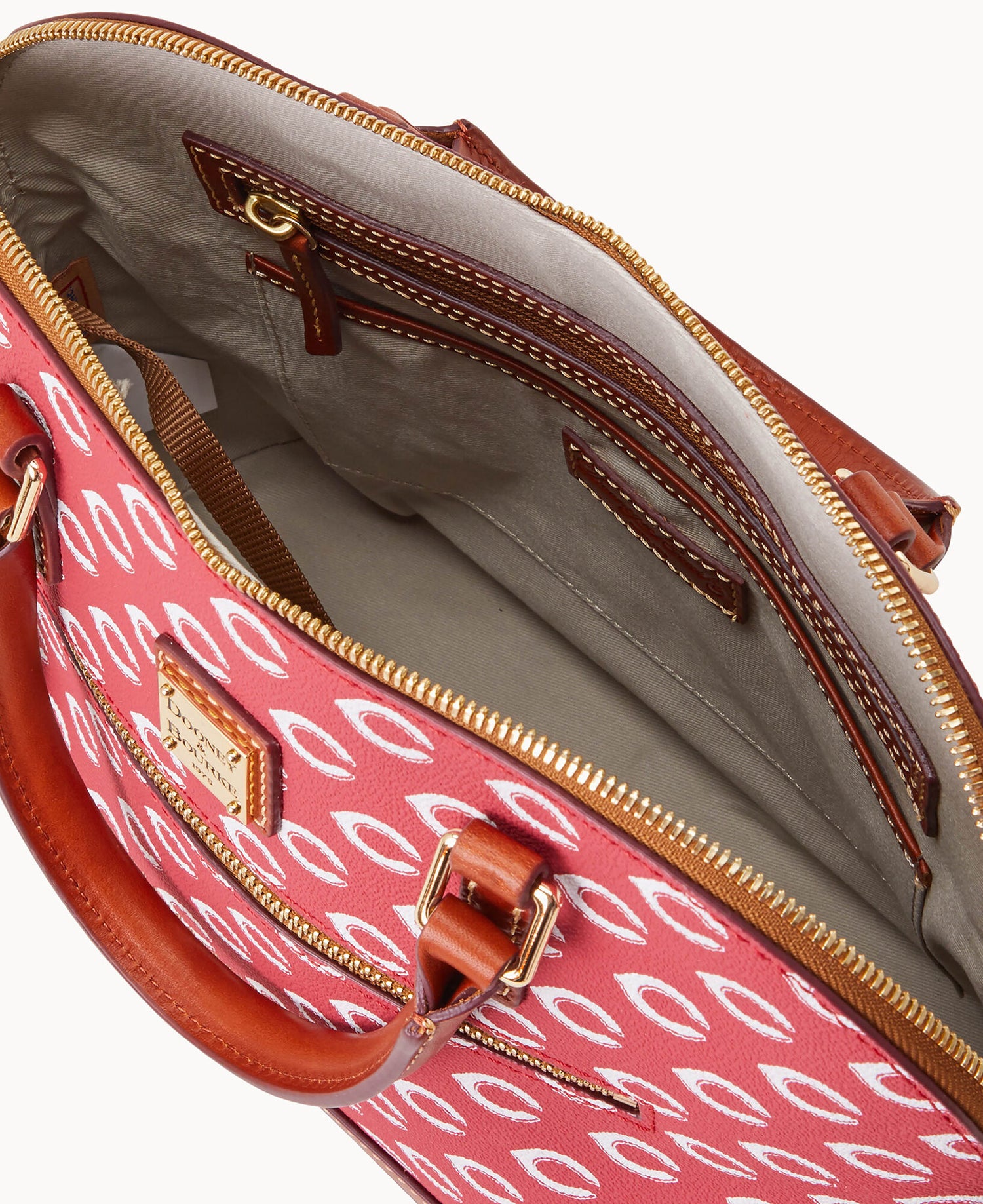 B1914G_MJRDPATNREDS_ALT2