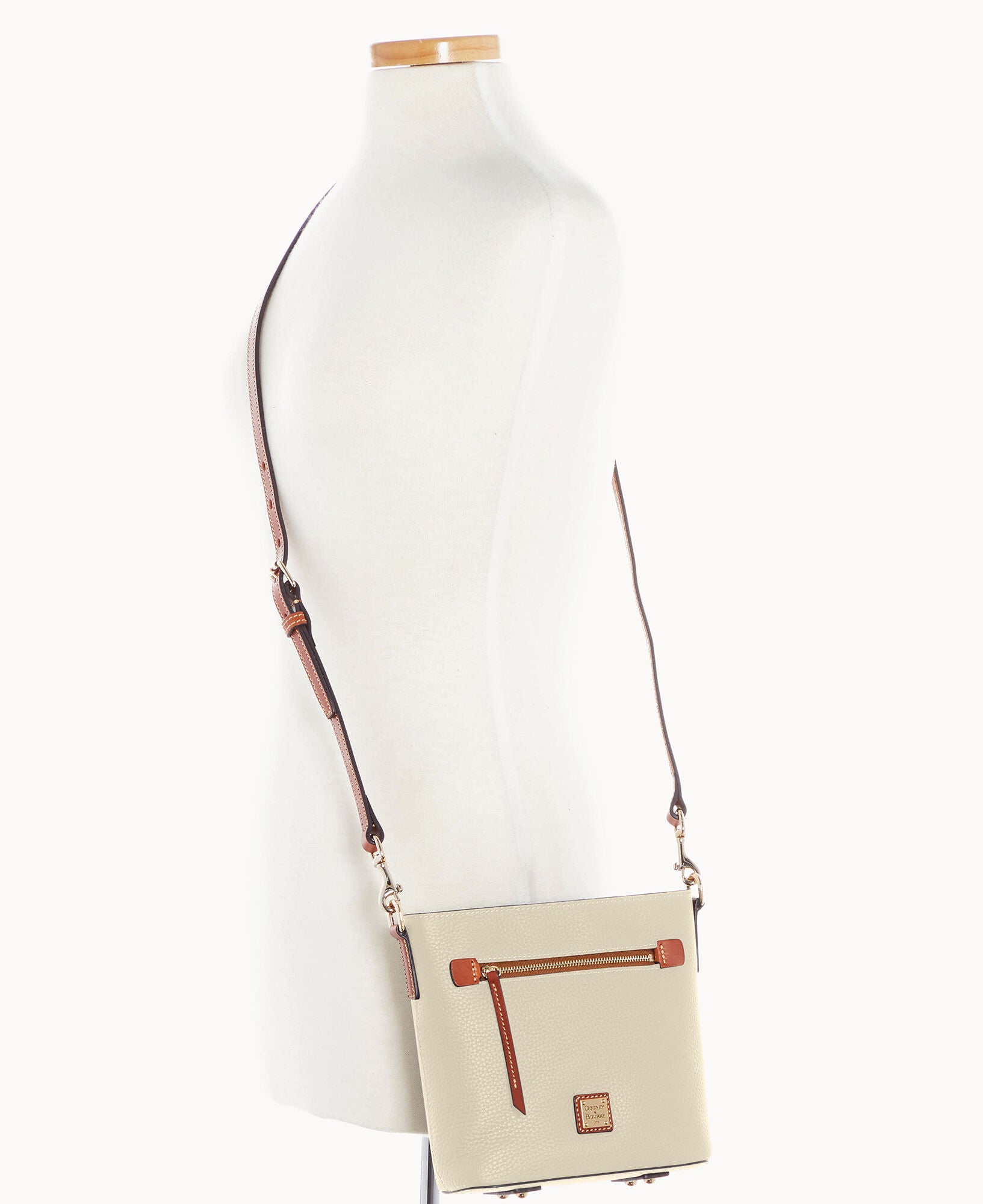 【美品】DOONEY&BOURKE ショルダーバッグ　アイボリー　クロスボディ Pebble Grain Small Zip Crossbody – ILoveDooney