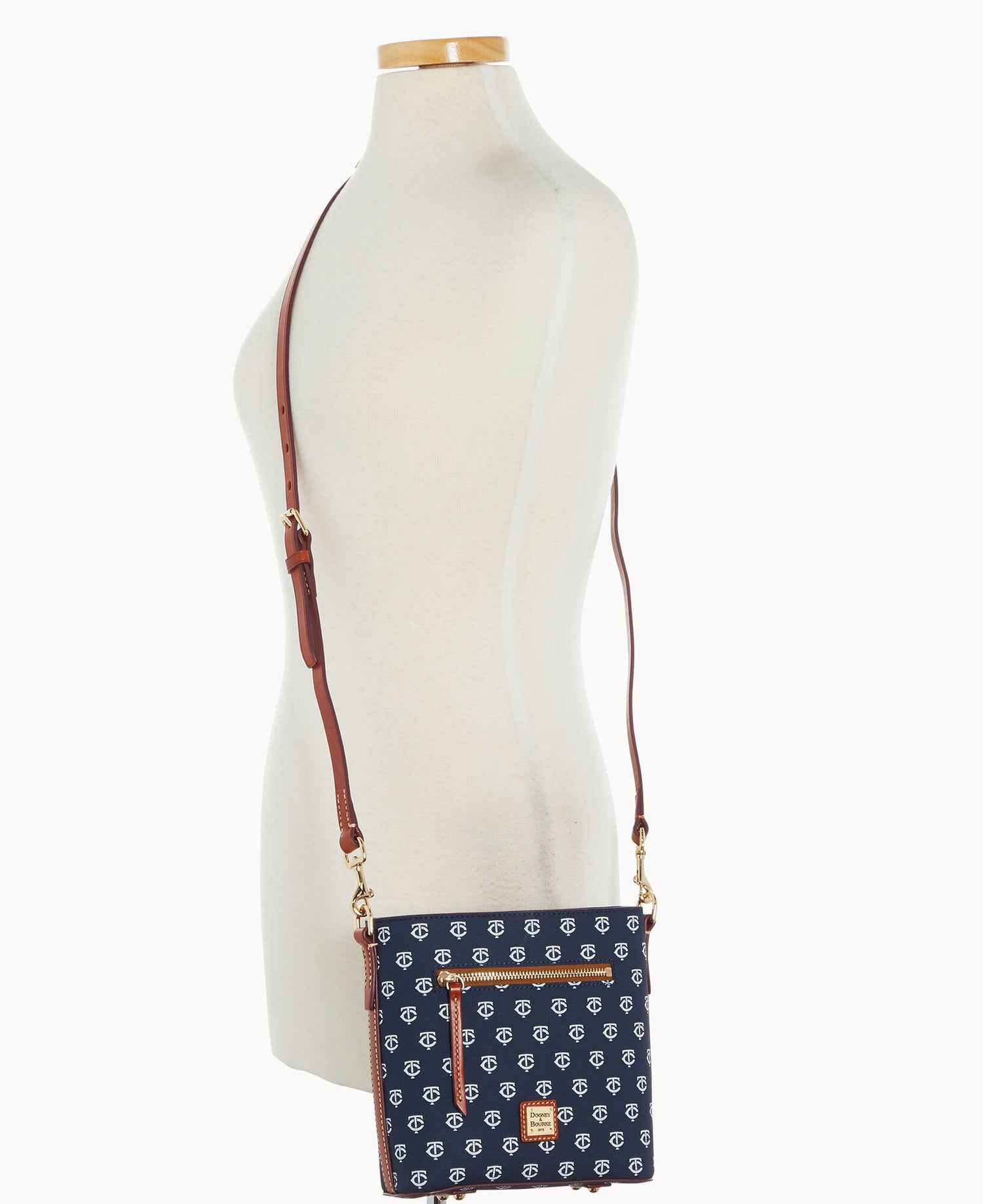 B1915G_MJNVPATNTWNS_ALT4