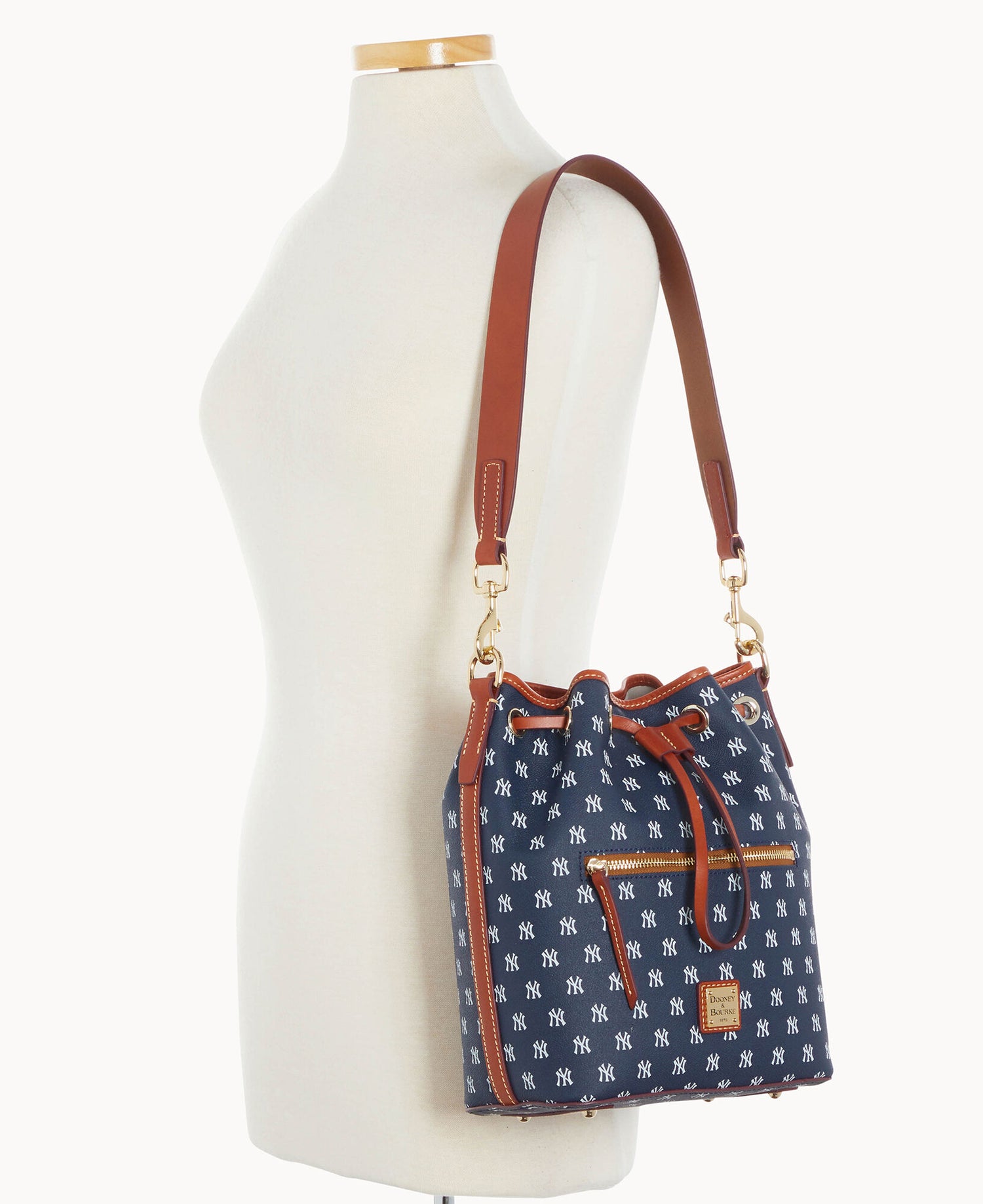 B1935G_MJNVPATNYANK_ALT4