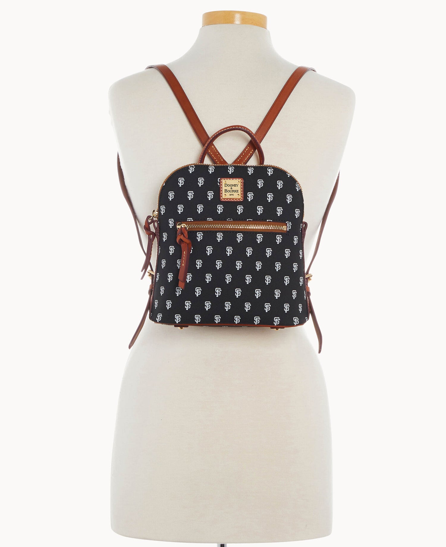 B1937G_MJBLPATNGINT_ALT4