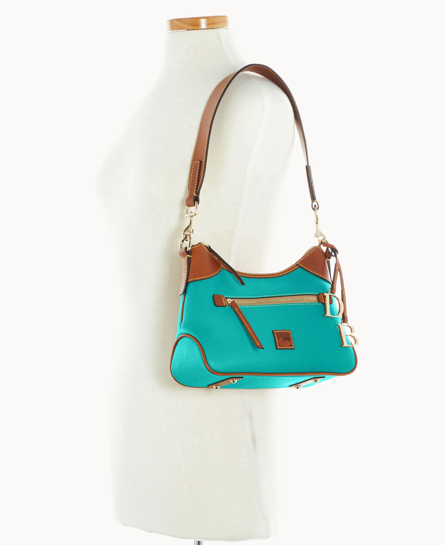 B1956G_9PSPPAKR_ALT4