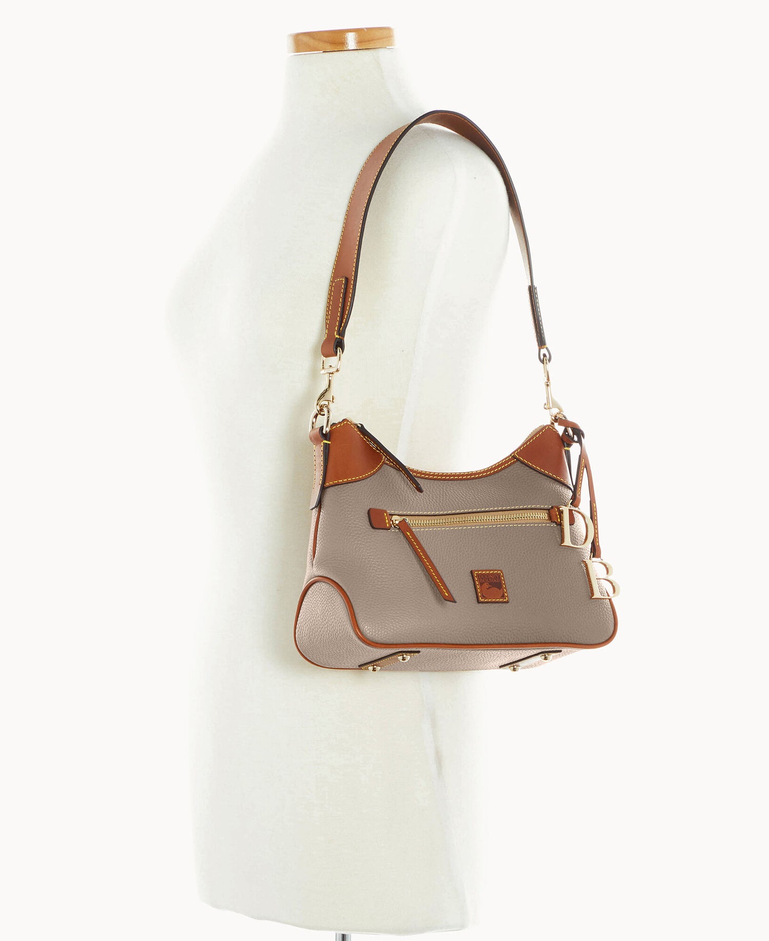 B1956G_9PTPPAKR_ALT4