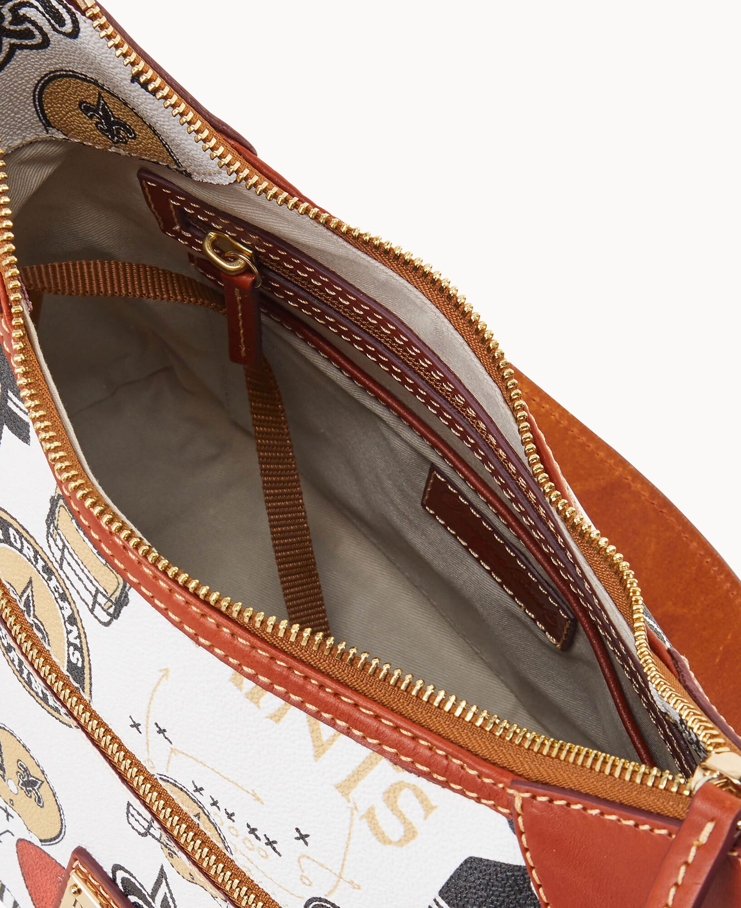 B1957G_QWMWPATNSNTS_ALT2