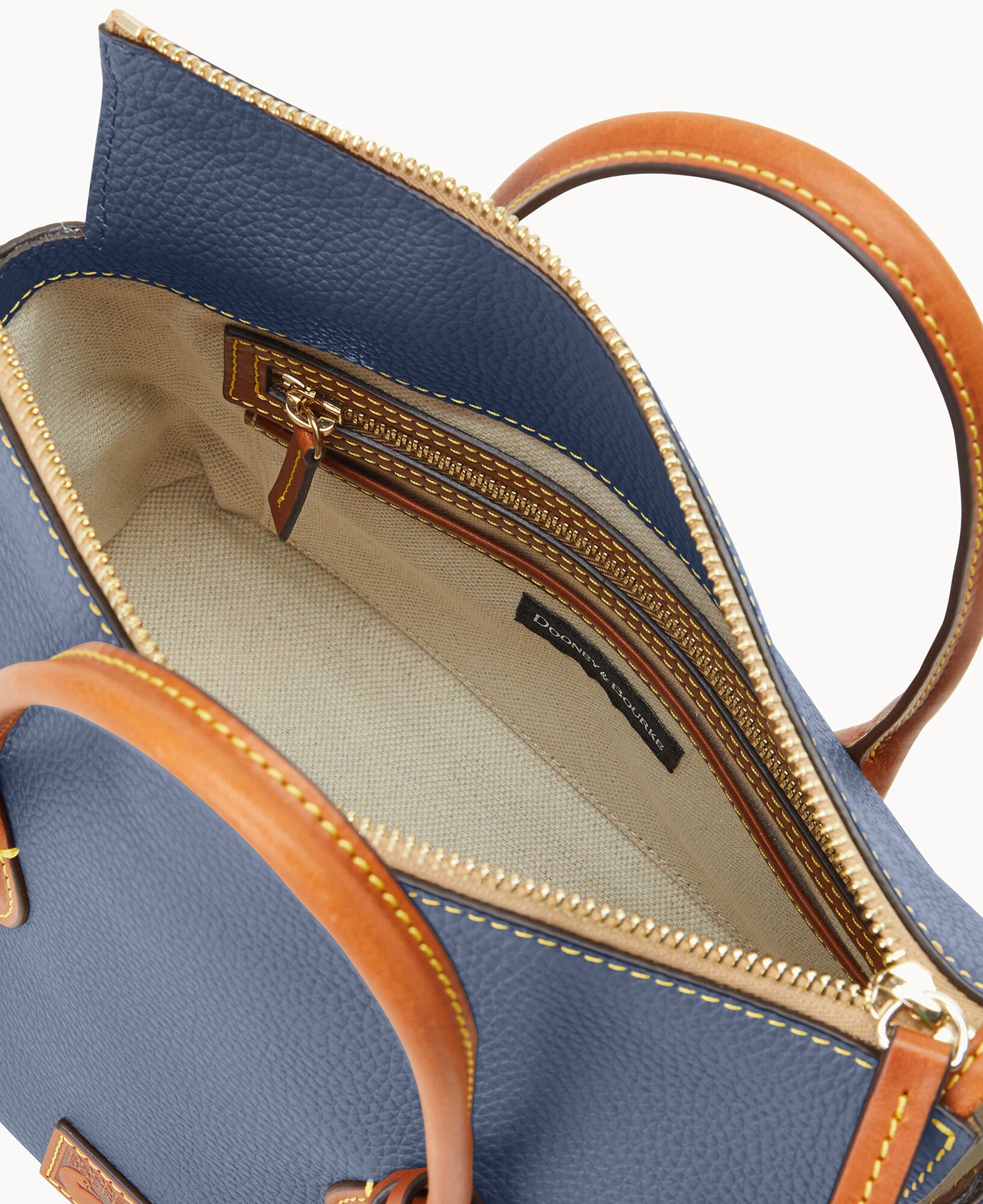 B1958G_9PXQPAKR_ALT2