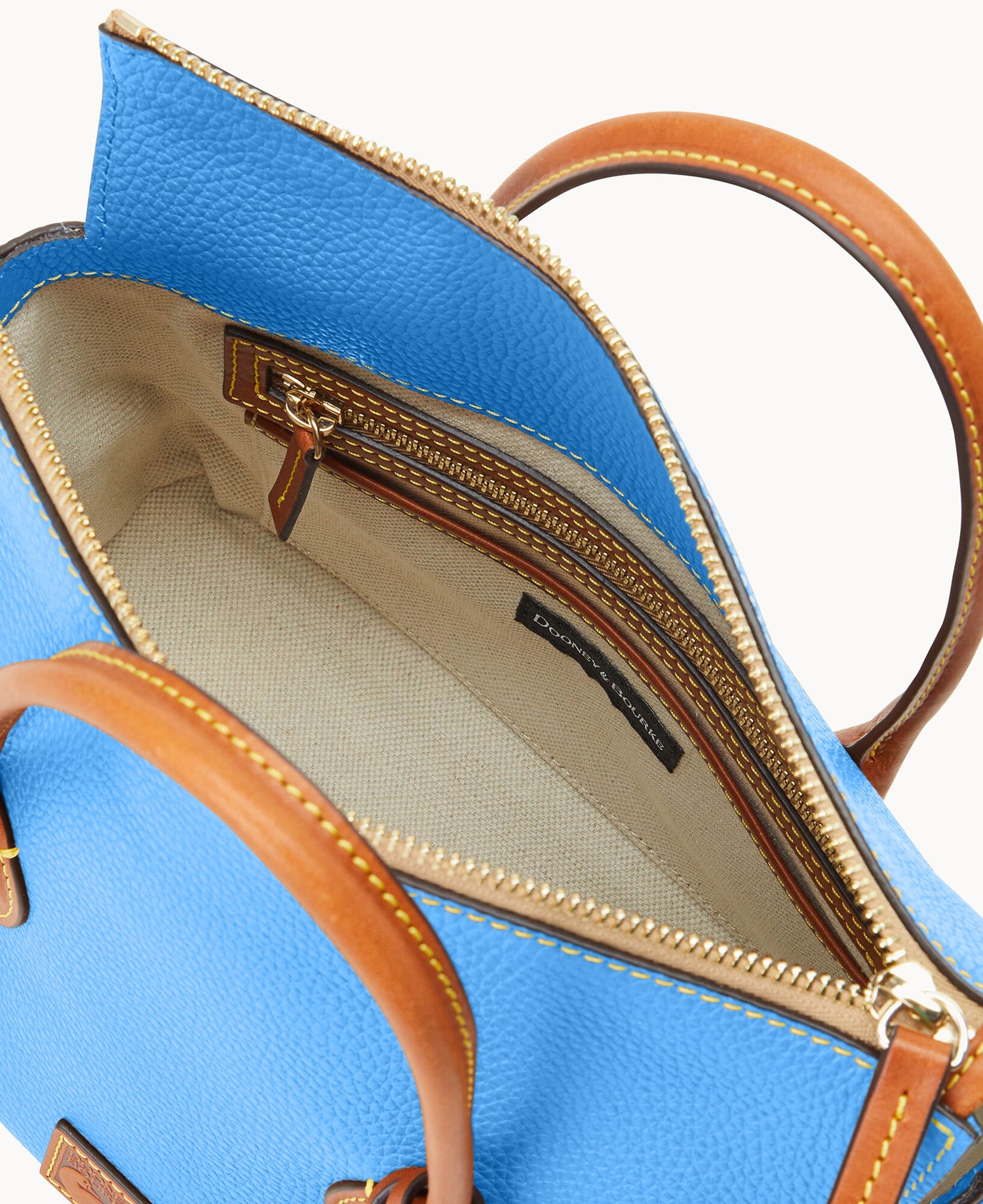 B1958G_9PXUPAKR_ALT2