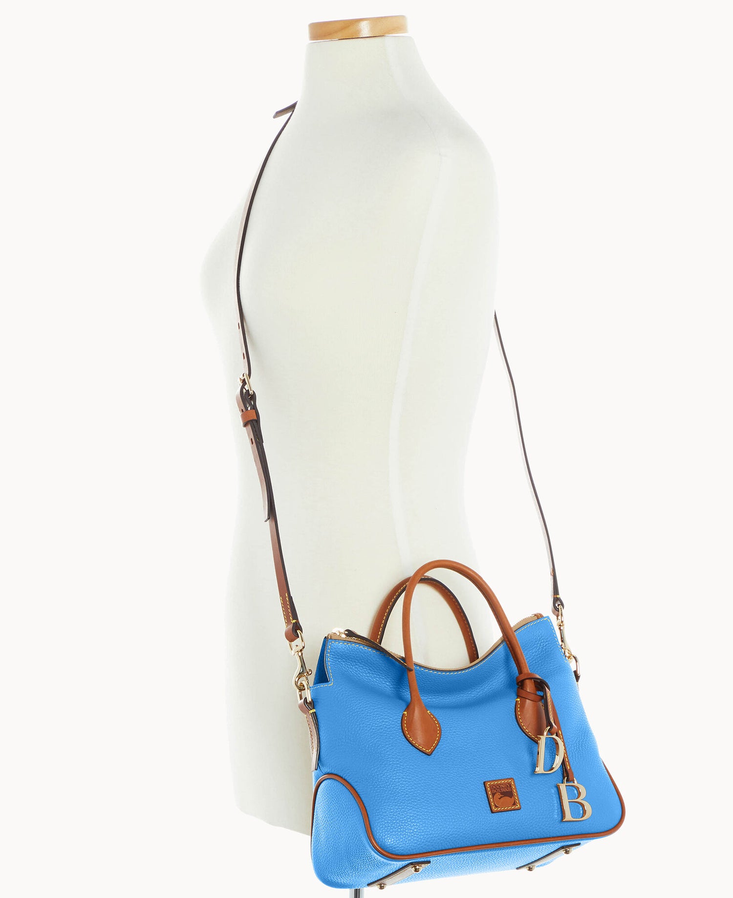 B1958G_9PXUPAKR_ALT4