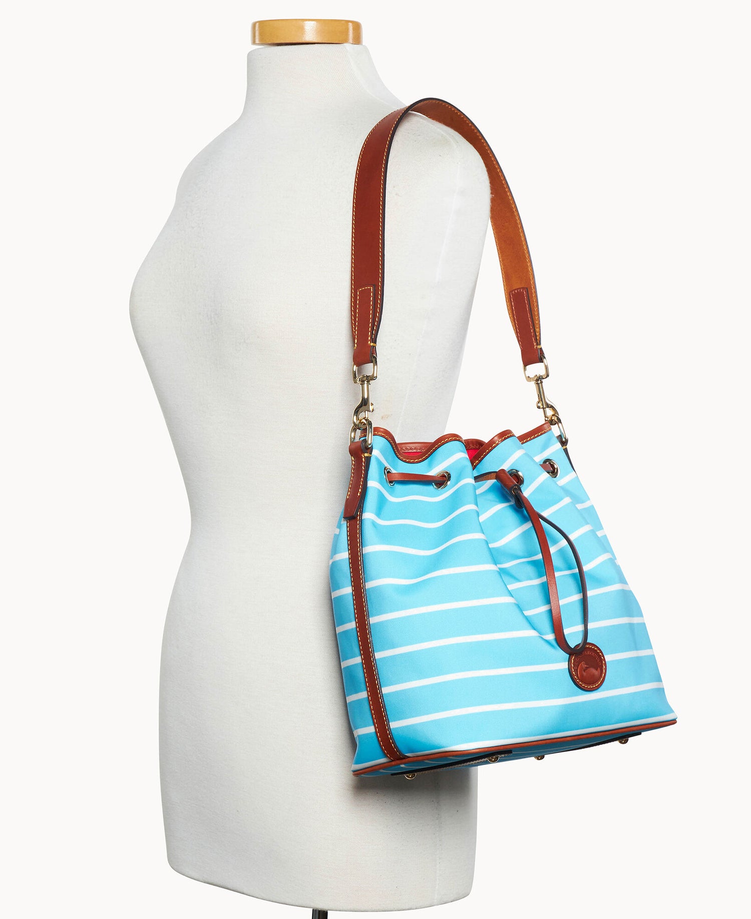 B1961G_NFYTPANA_ALT4