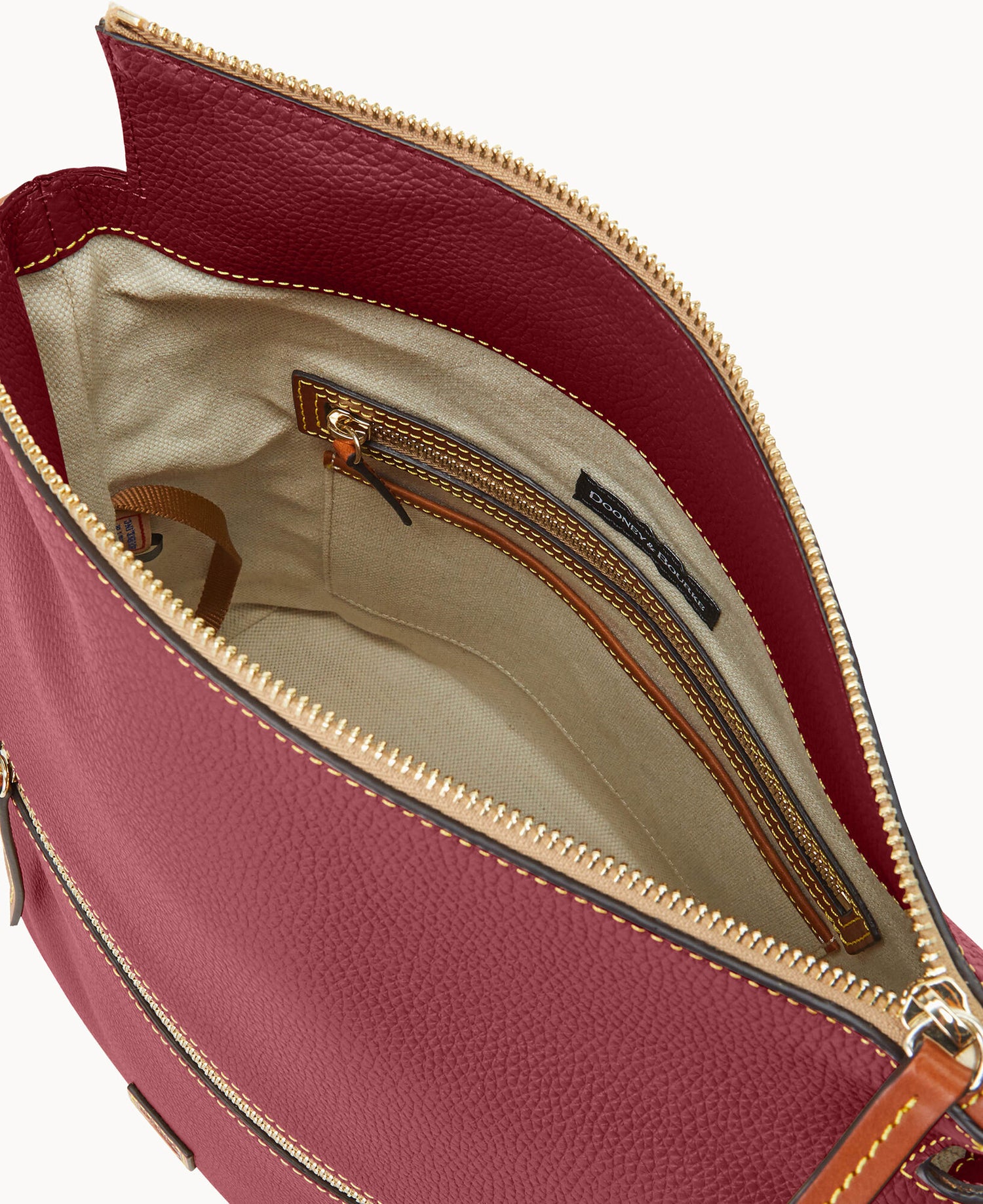 B1967G_9PBXPAKR_ALT2