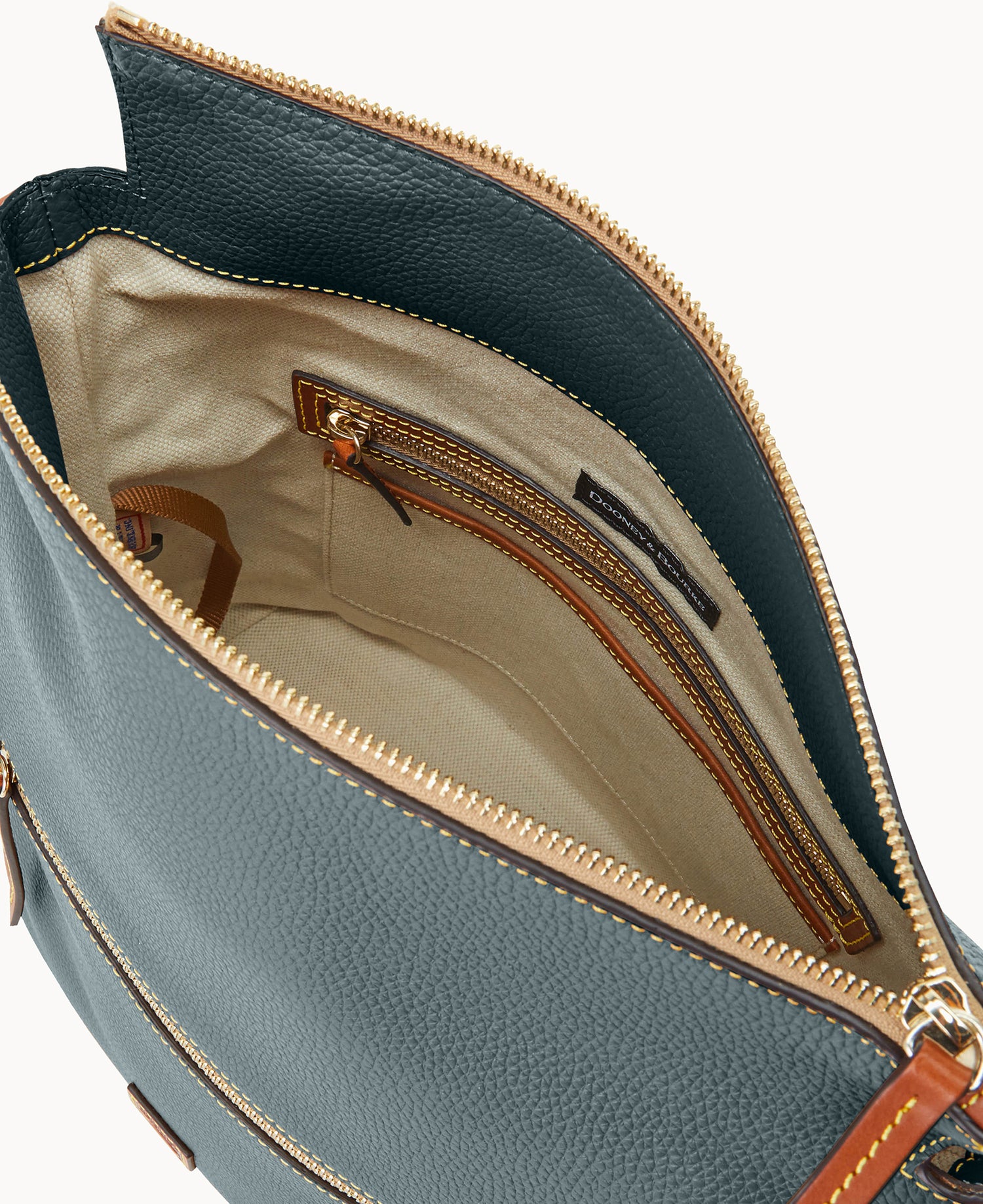 B1967G_9PFSPAKR_ALT2