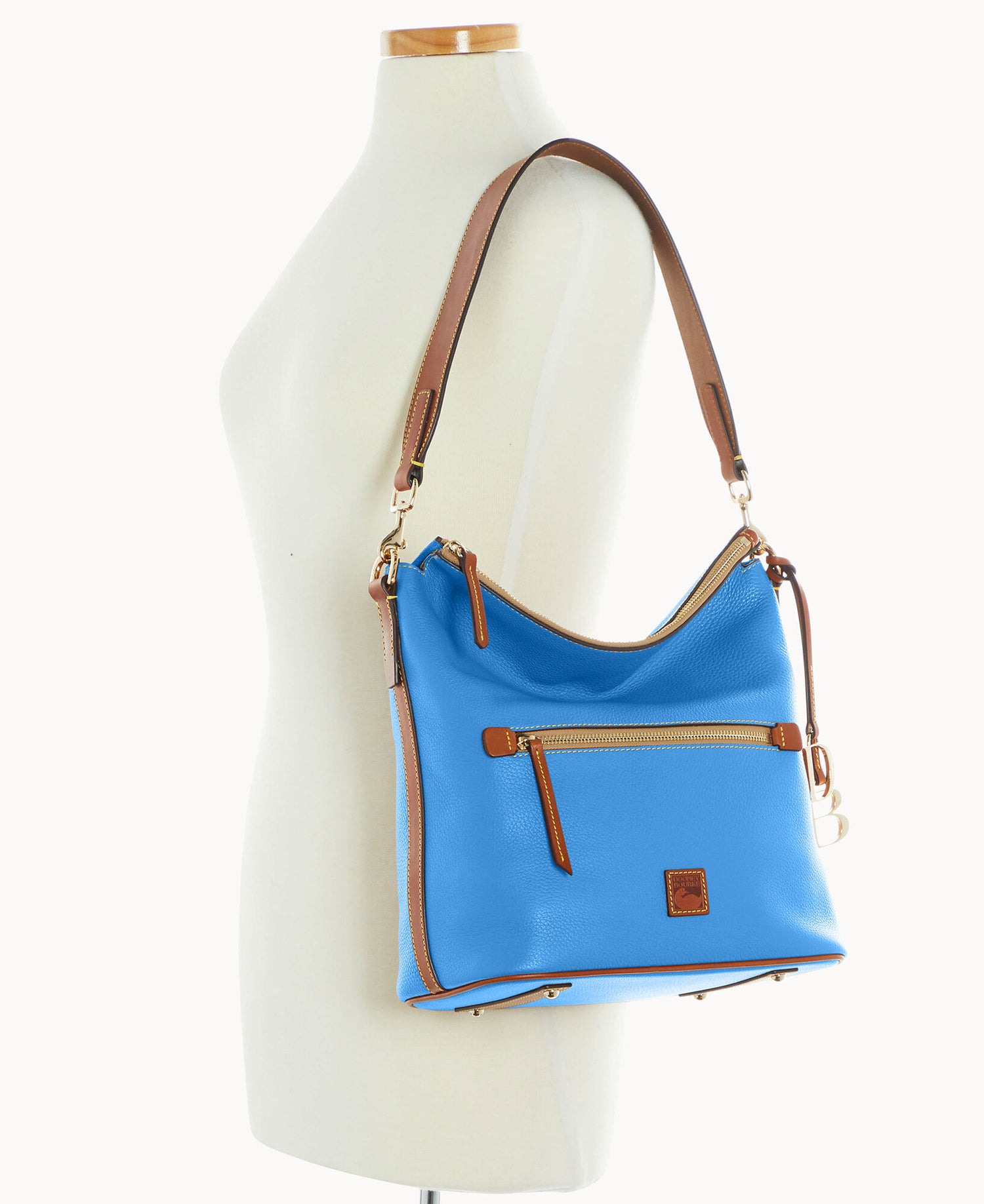 B1967G_9PXUPAKR_ALT4