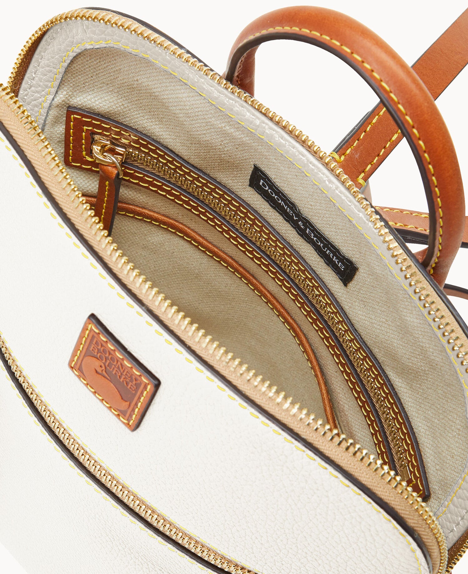 B1968G_9PWHPAKR_ALT2