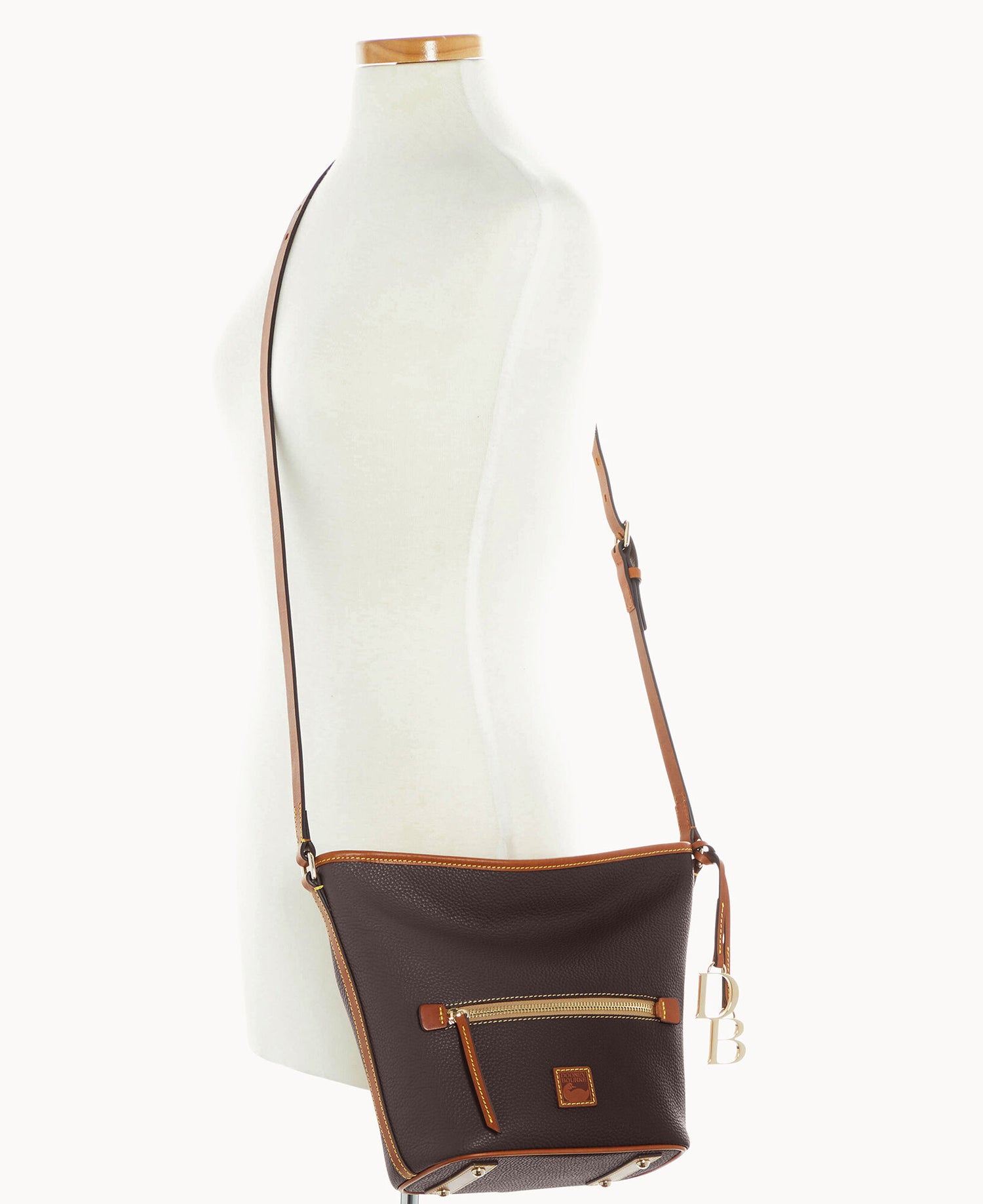 B1972G_9PBMPAKR_ALT4