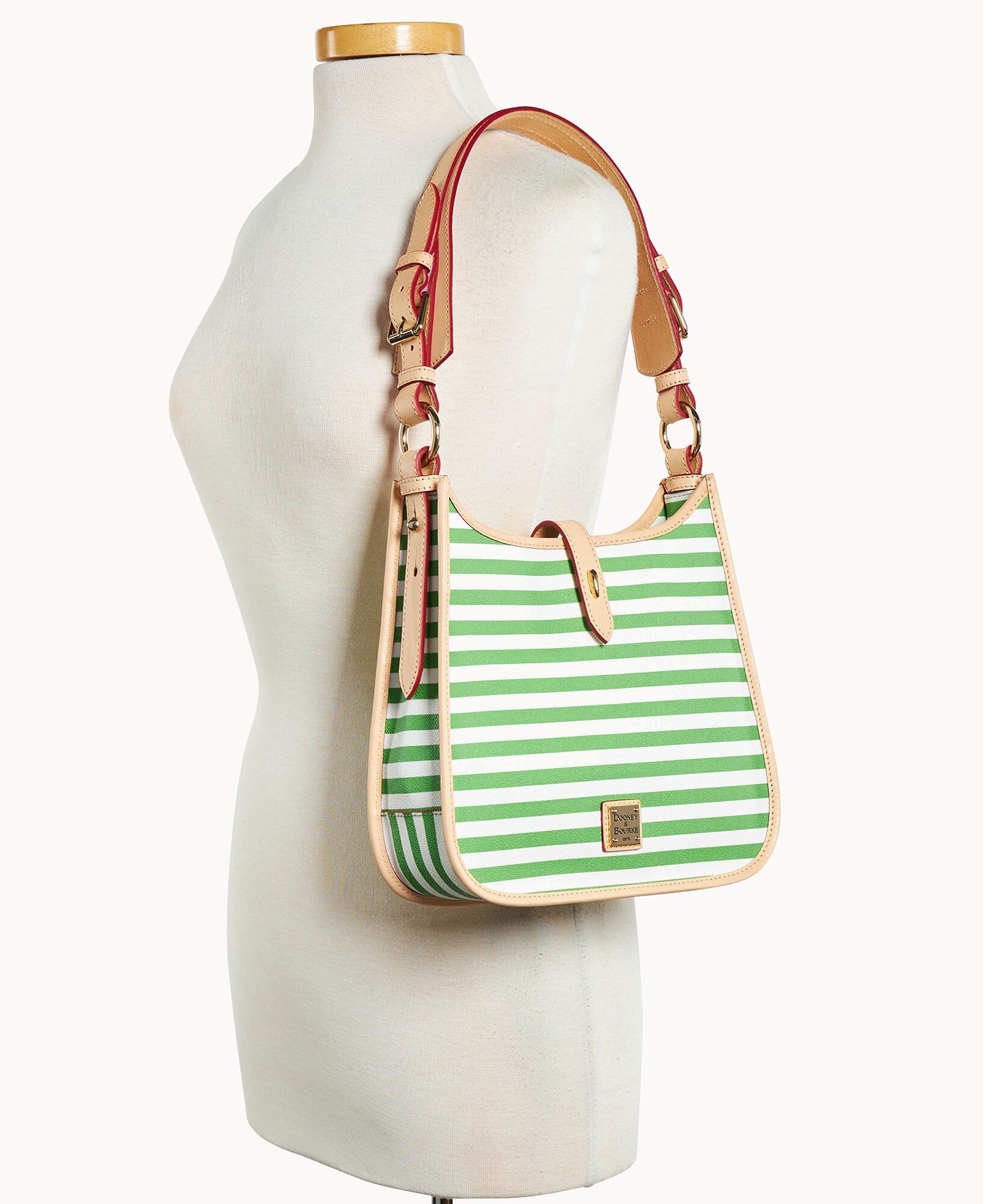 B2069G_1NKLSVNA_ALT4