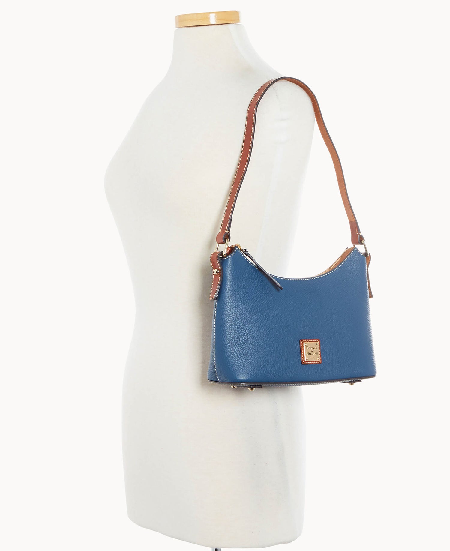 B2324G_AWJEPATN_ALT4